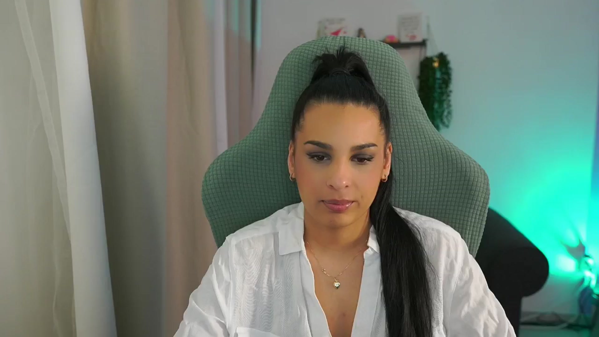 Gallery image thumbnail from Mila_denver's myfreecams stream on, 03/24/2025, 14:27 image 2 of 20