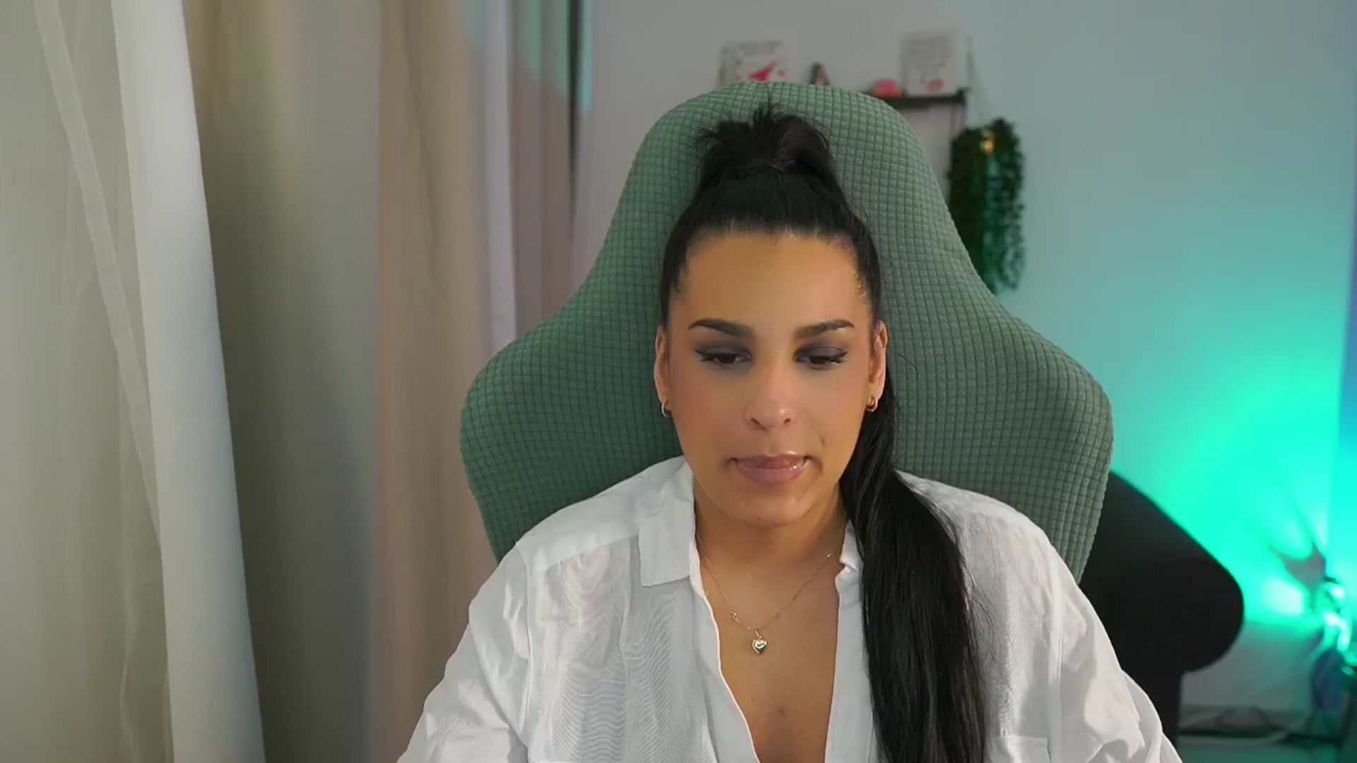 Gallery image thumbnail from Mila_denver's myfreecams stream on, 03/24/2025, 14:27 image 11 of 20