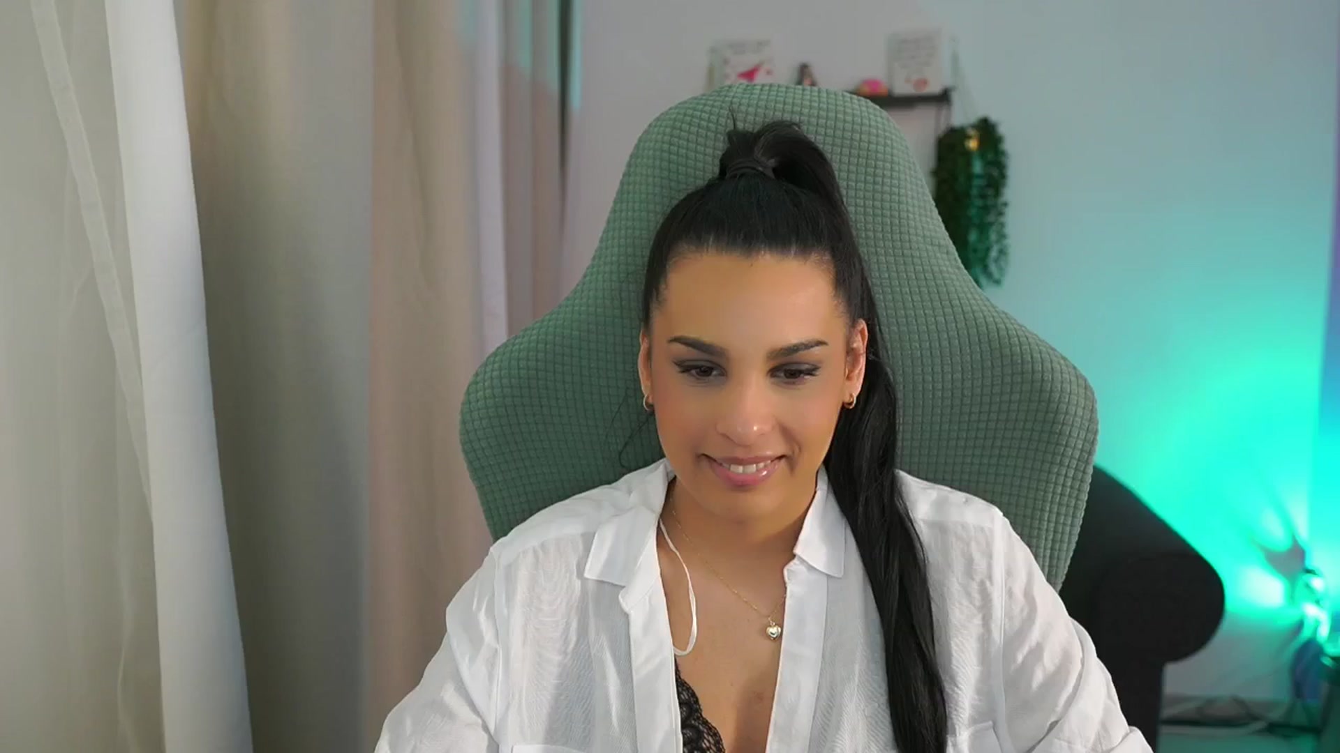 Gallery image thumbnail from Mila_denver's myfreecams stream on, 03/24/2025, 16:12 image 1 of 20