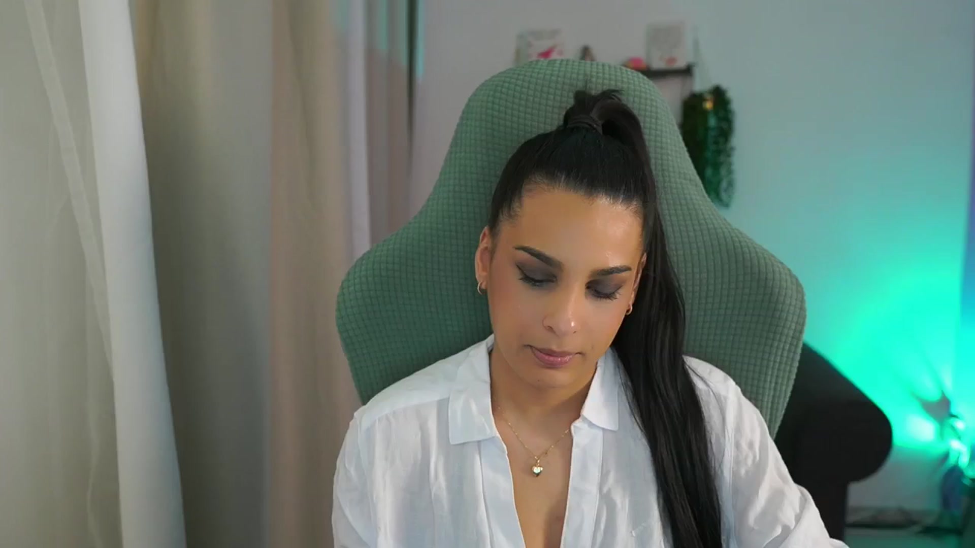 Gallery image thumbnail from Mila_denver's myfreecams stream on, 03/24/2025, 16:12 image 19 of 20