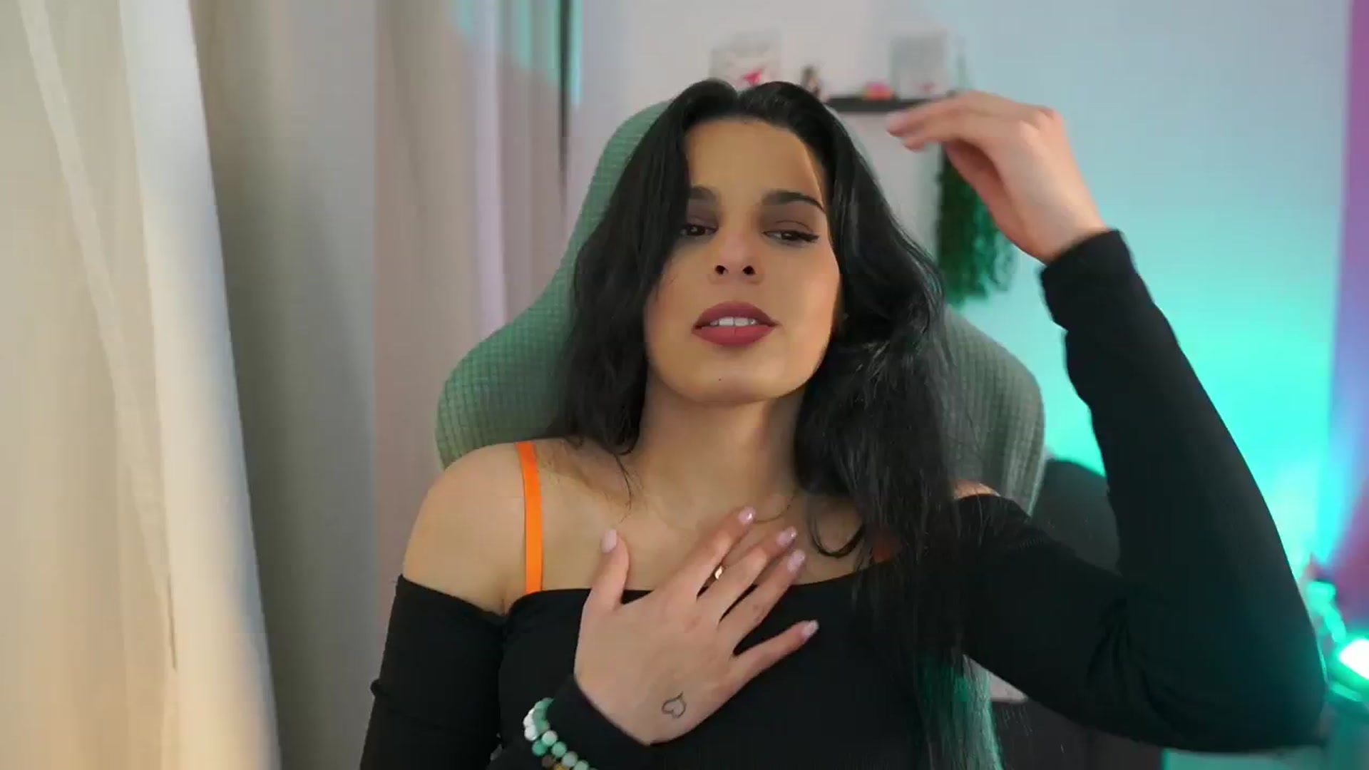 Gallery image thumbnail from Mila_denver's myfreecams stream on, 03/28/2025, 16:47 image 2 of 20
