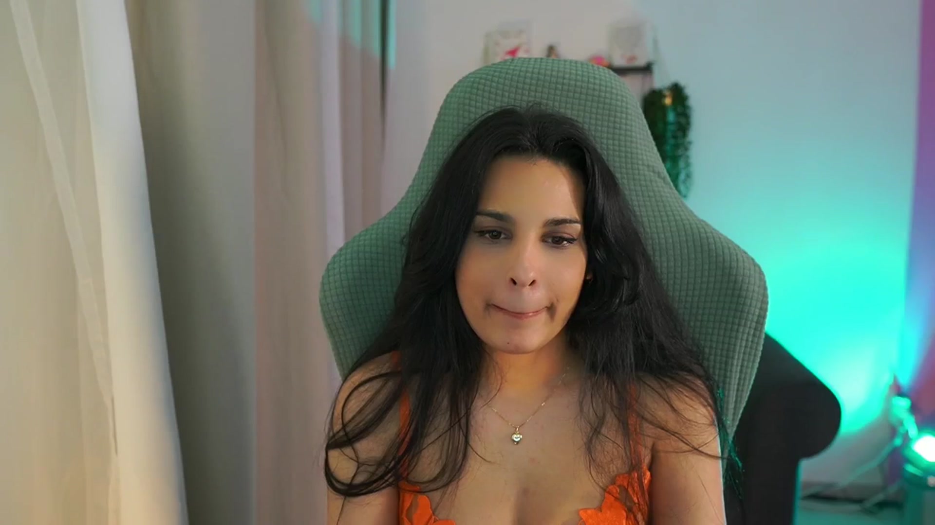 Gallery image thumbnail from Mila_denver's myfreecams stream on, 03/28/2025, 18:59 image 16 of 20