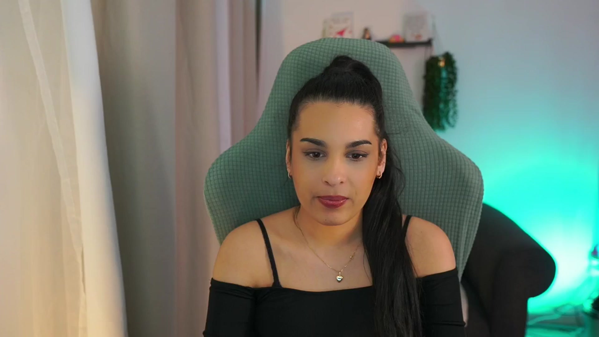 Gallery image thumbnail from Mila_denver's myfreecams stream on, 04/01/2025, 13:05 image 3 of 20