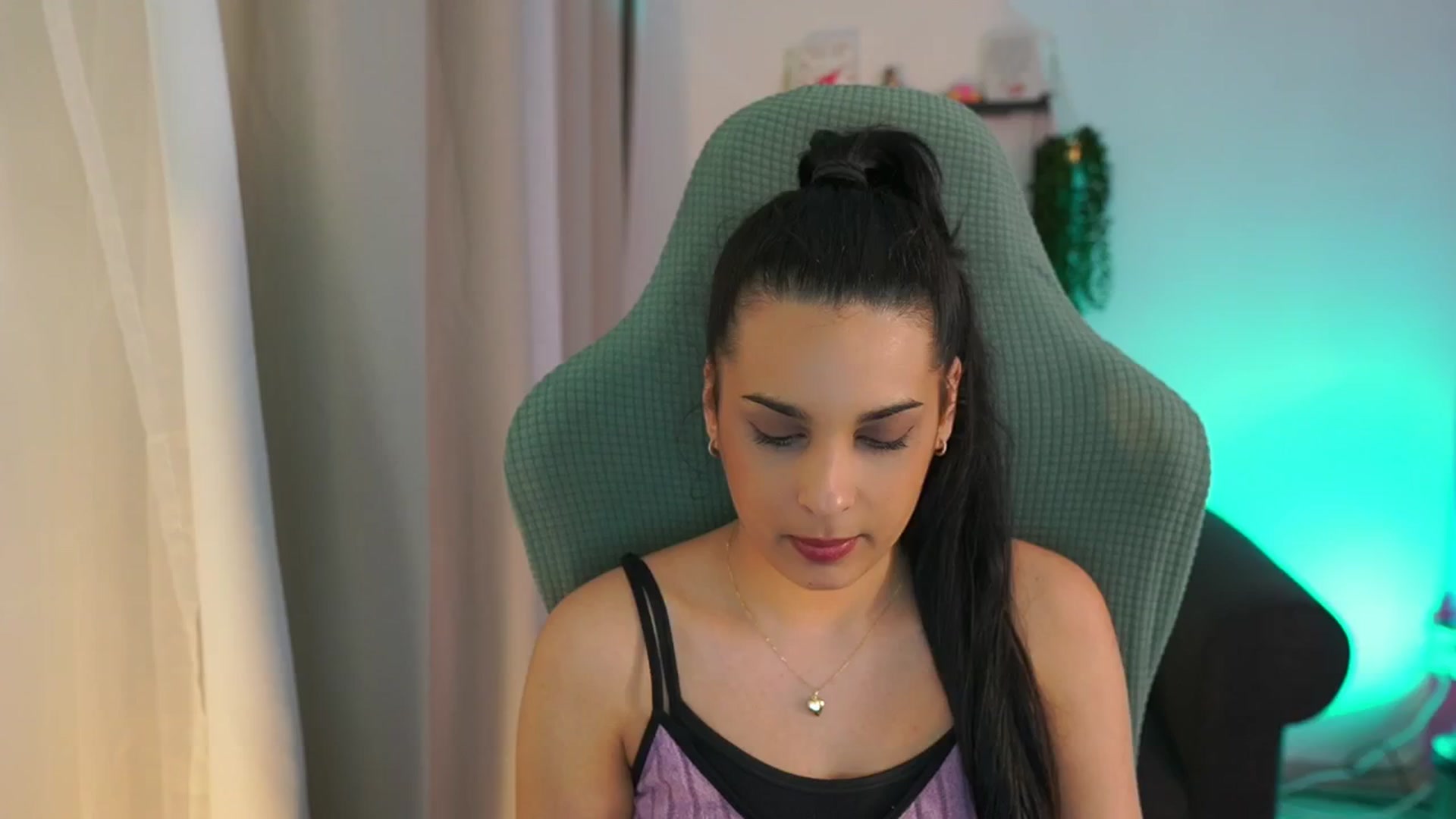 Gallery image thumbnail from Mila_denver's myfreecams stream on, 04/02/2025, 13:03 image 17 of 20