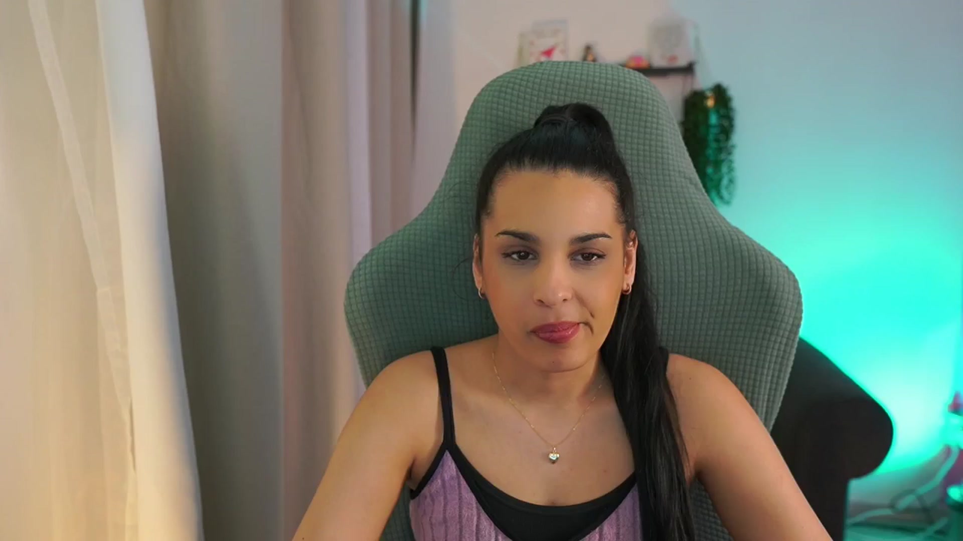 Gallery image thumbnail from Mila_denver's myfreecams stream on, 04/02/2025, 13:03 image 10 of 20