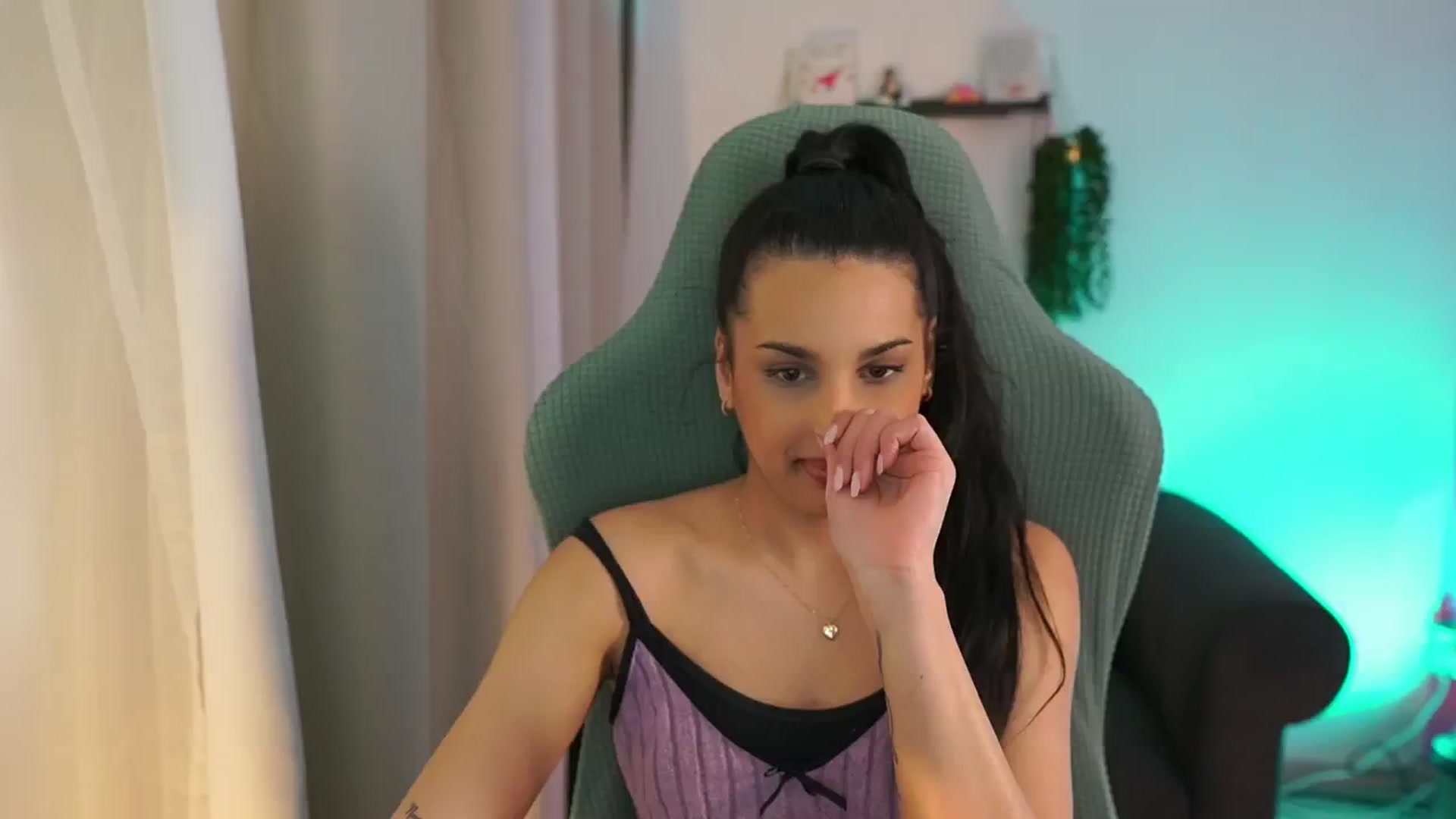 Gallery image thumbnail from Mila_denver's myfreecams stream on, 04/02/2025, 13:03 image 7 of 20