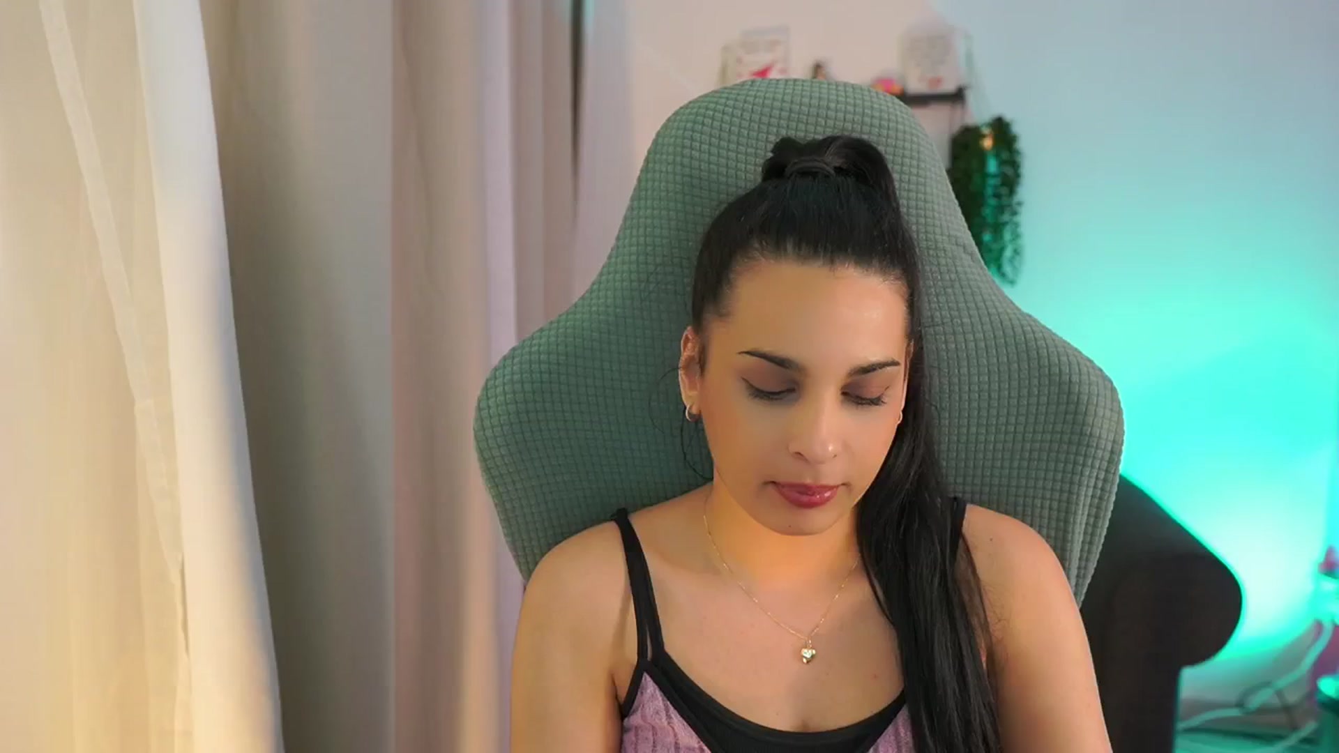 Gallery image thumbnail from Mila_denver's myfreecams stream on, 04/02/2025, 13:03 image 11 of 20