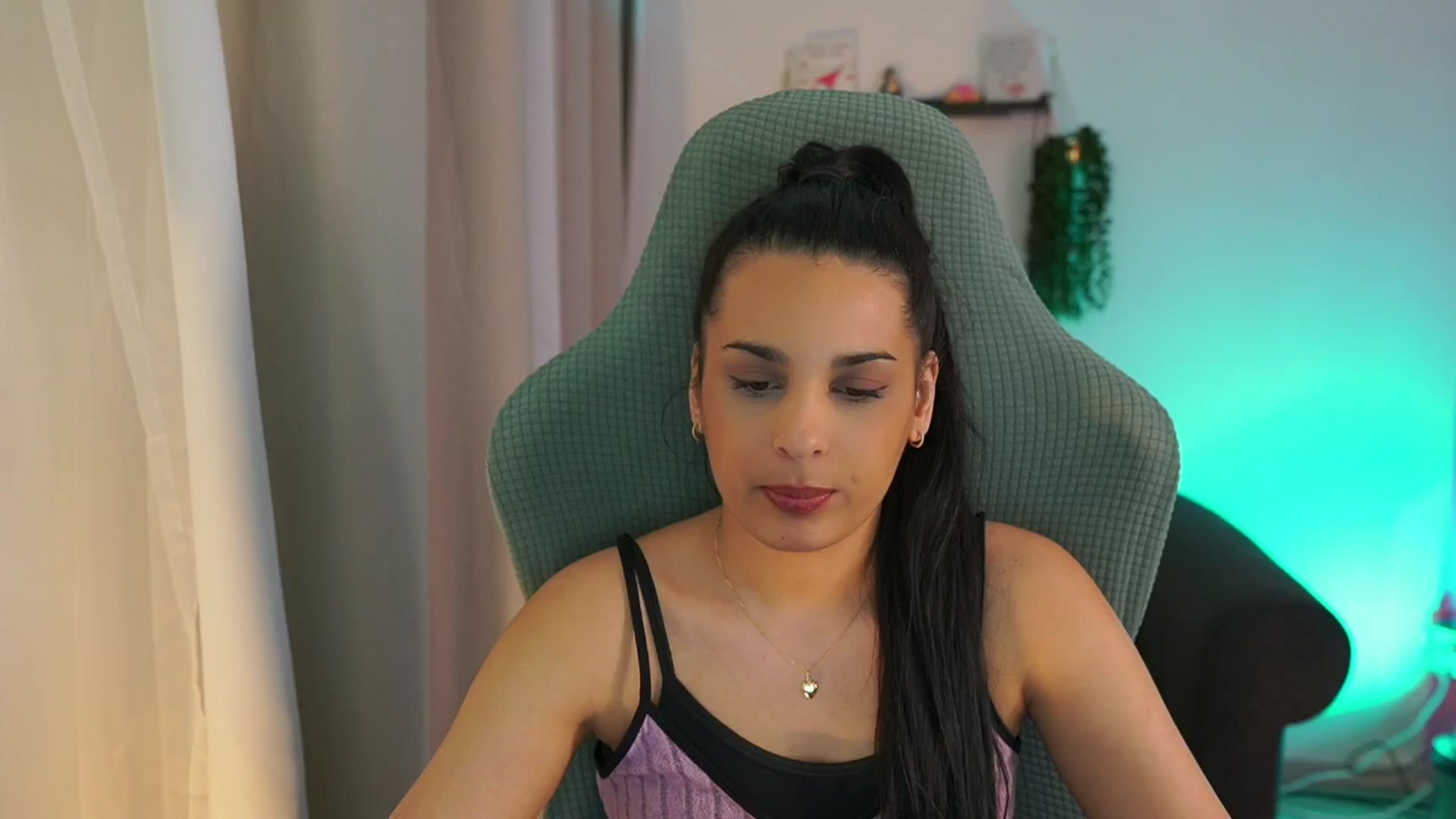Gallery image thumbnail from Mila_denver's myfreecams stream on, 04/02/2025, 13:03 image 3 of 20