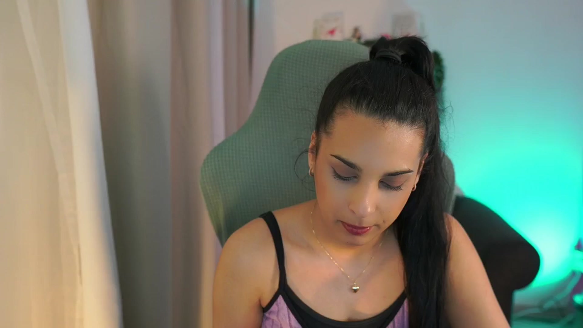 Gallery image thumbnail from Mila_denver's myfreecams stream on, 04/02/2025, 13:03 image 2 of 20