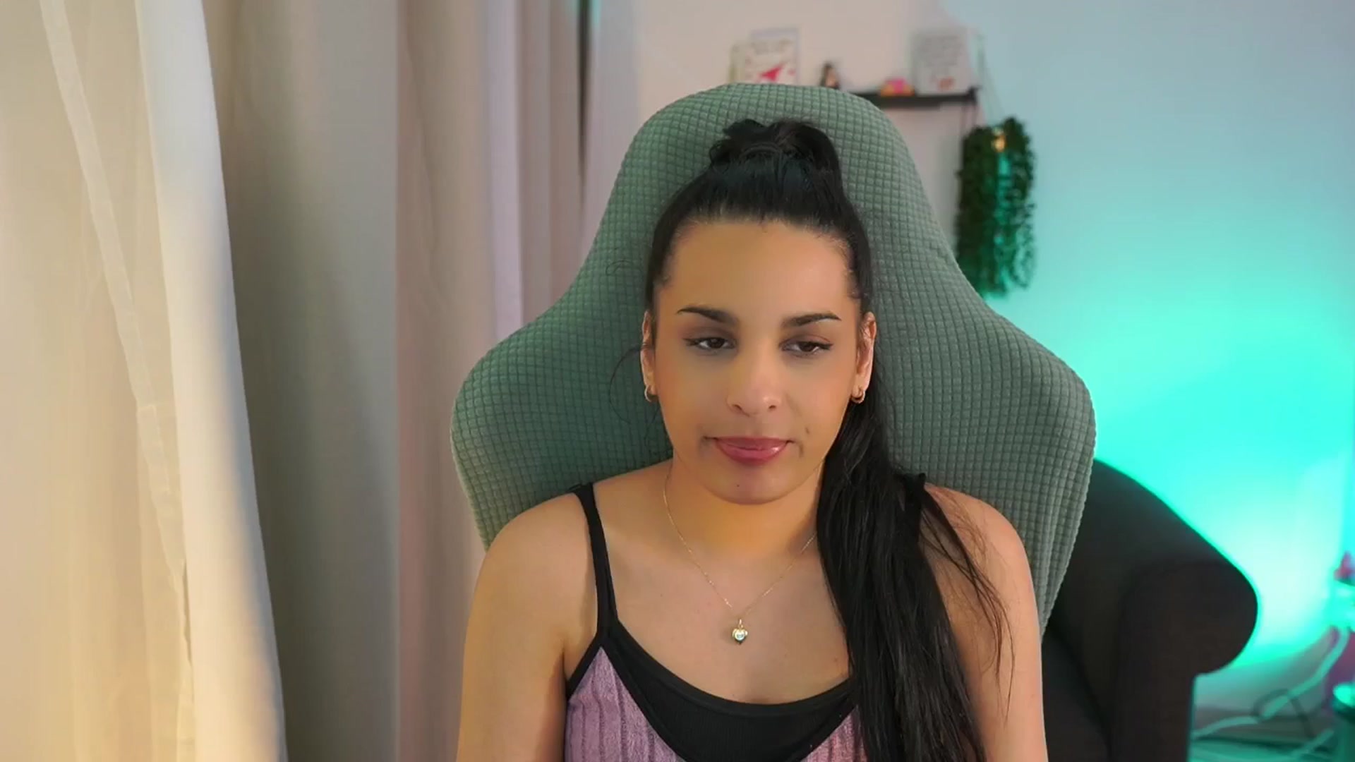 Gallery image thumbnail from Mila_denver's myfreecams stream on, 04/02/2025, 13:03 image 6 of 20