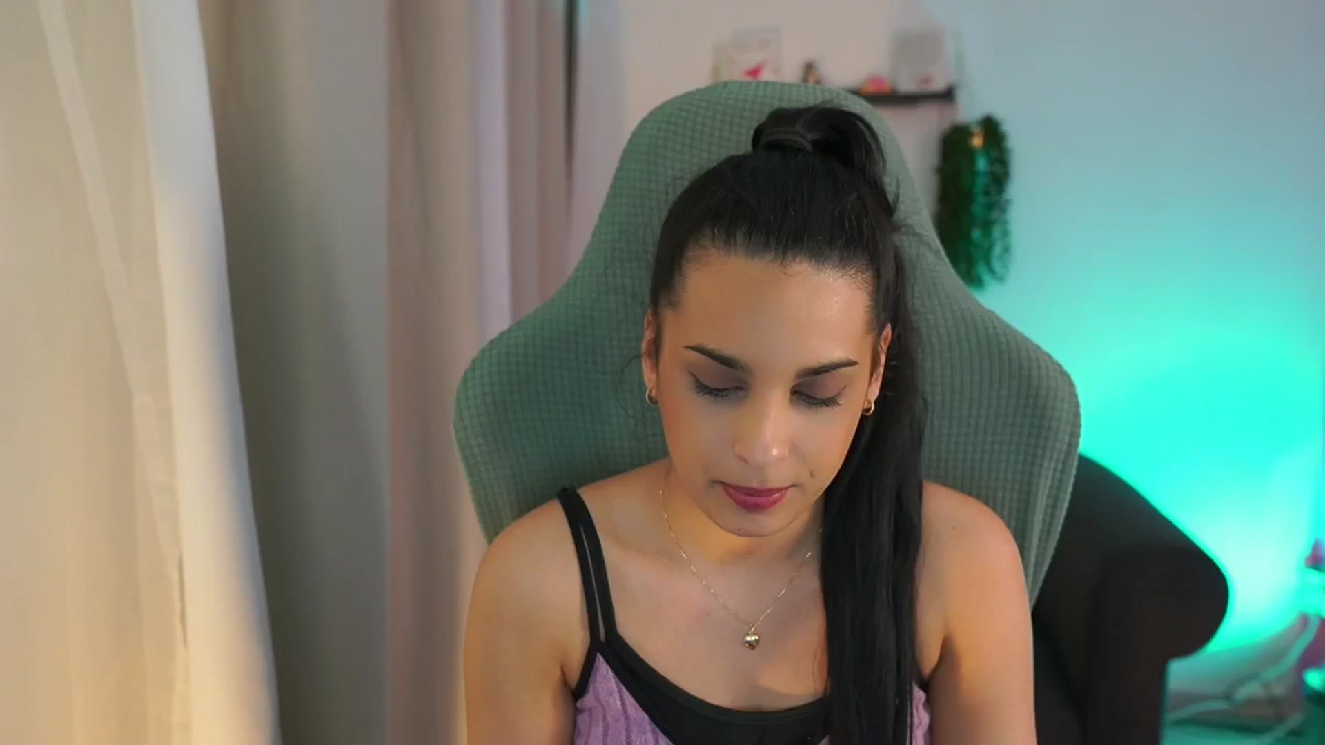 Gallery image thumbnail from Mila_denver's myfreecams stream on, 04/02/2025, 13:03 image 18 of 20