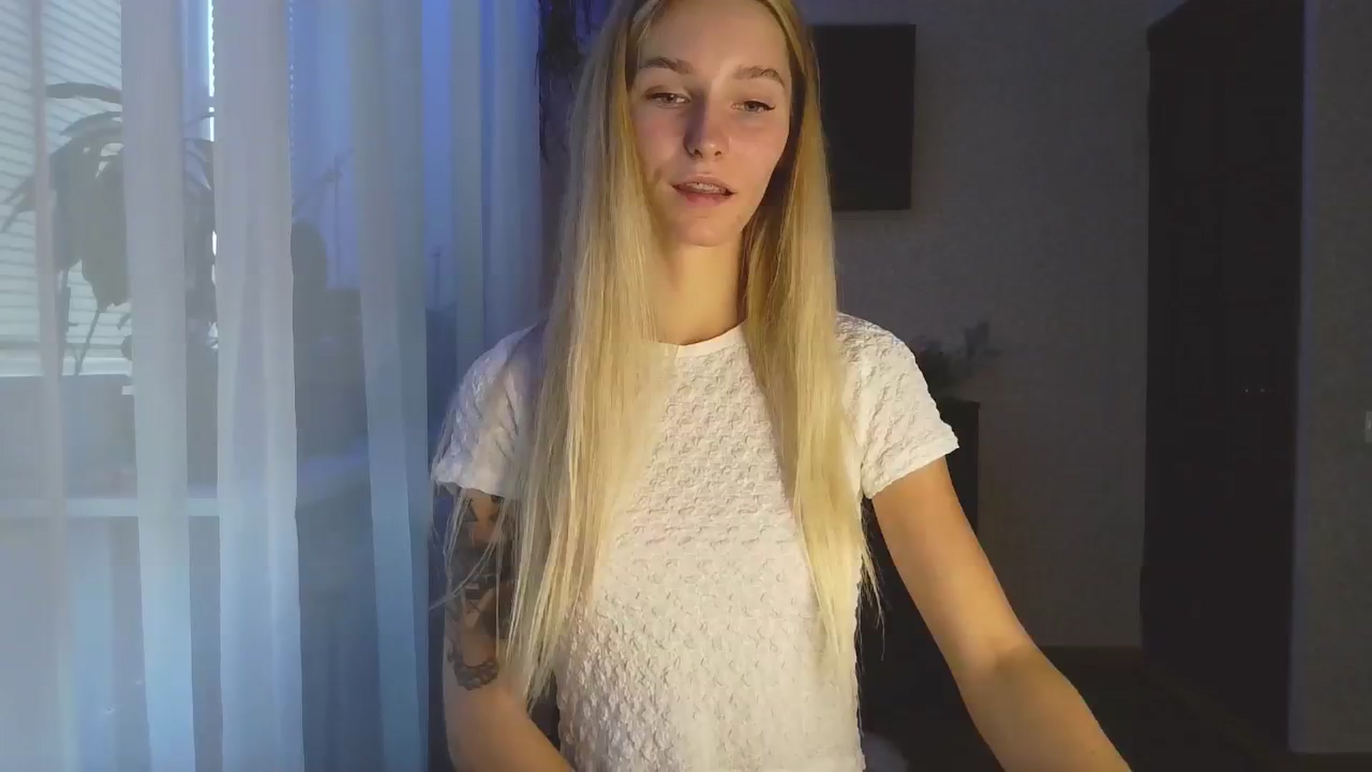 Gallery image thumbnail from Milaa's myfreecams stream on, 08/16/2024, 16:04 image 10 of 20