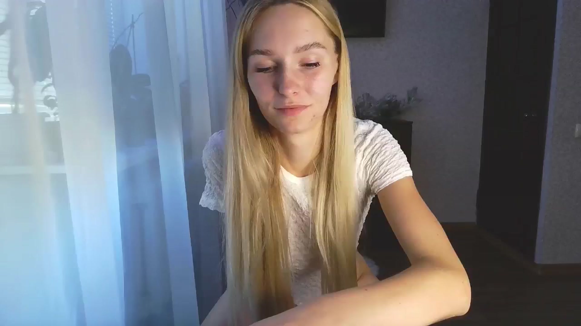 Gallery image thumbnail from Milaa's myfreecams stream on, 08/17/2024, 15:49 image 12 of 20