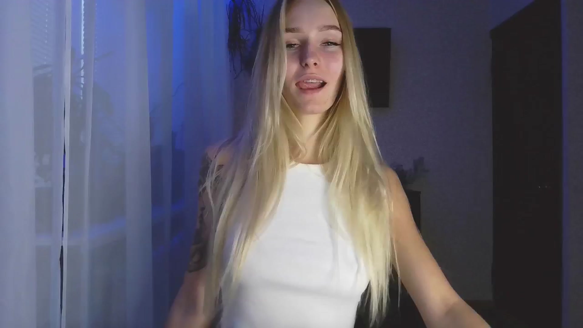Gallery image thumbnail from Milaa's myfreecams stream on, 08/22/2024, 17:00 image 11 of 20