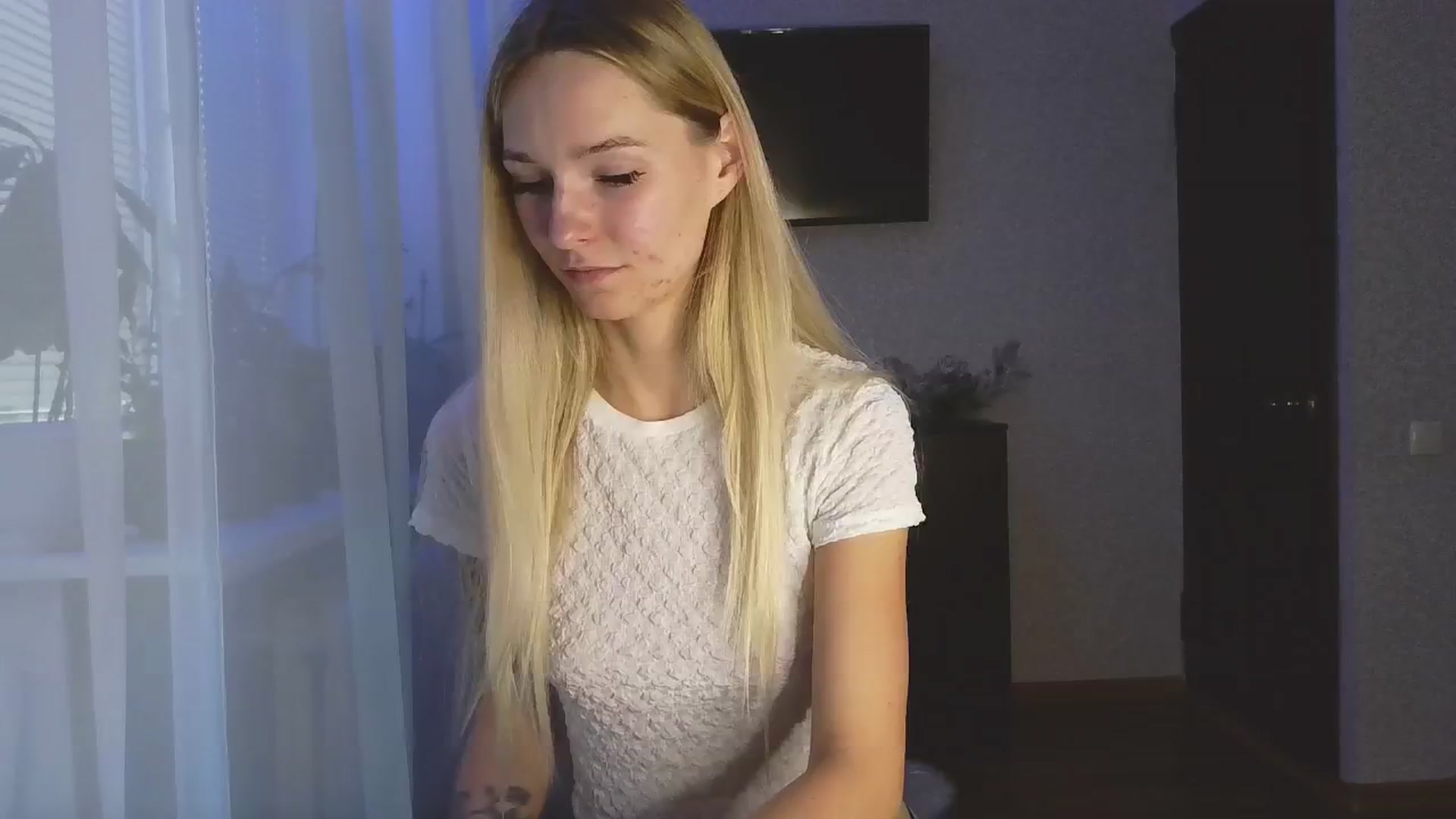 Gallery image thumbnail from Milaa's myfreecams stream on, 08/30/2024, 15:57 image 11 of 20