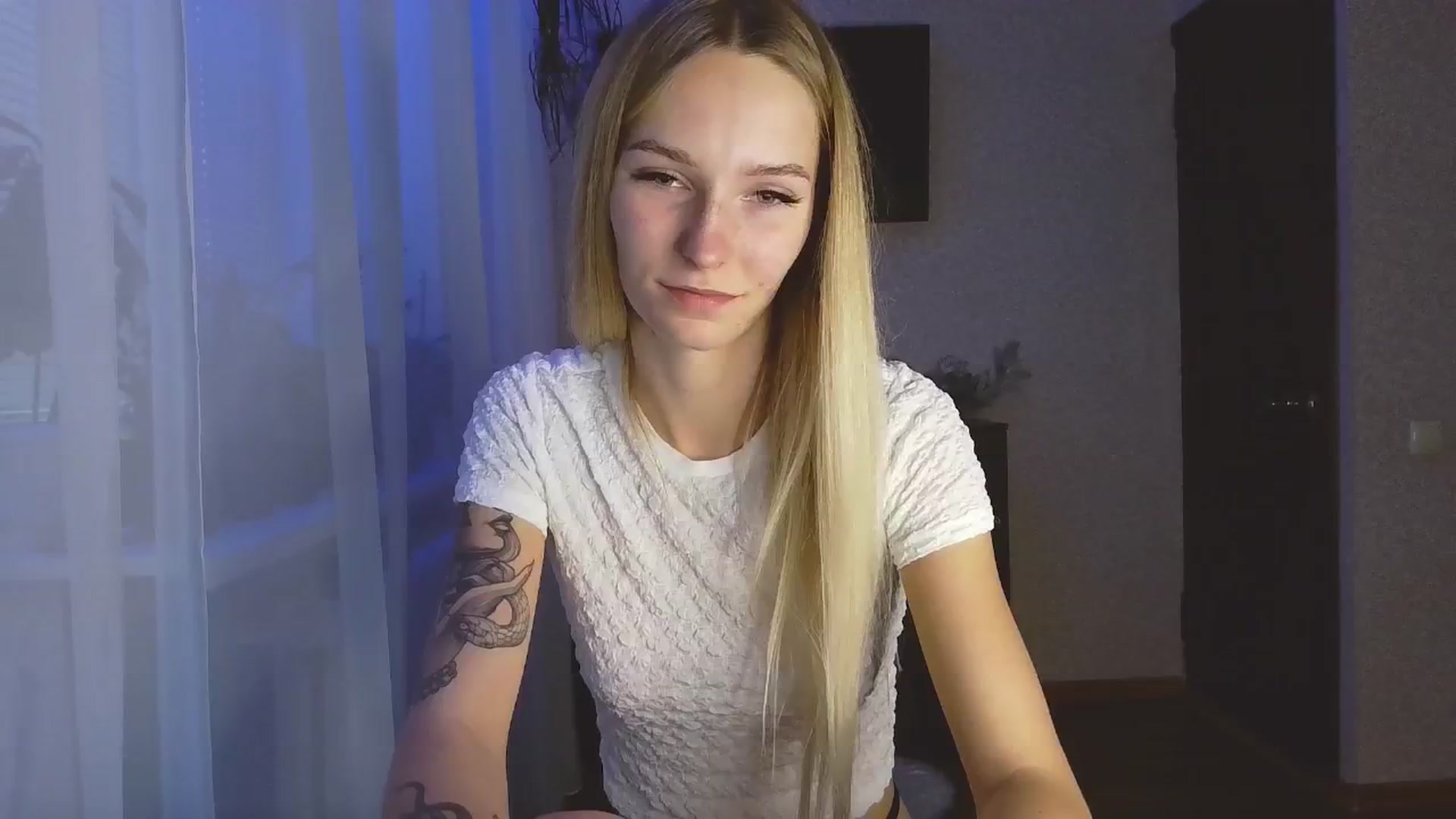 Gallery image thumbnail from Milaa's myfreecams stream on, 08/30/2024, 15:57 image 18 of 20