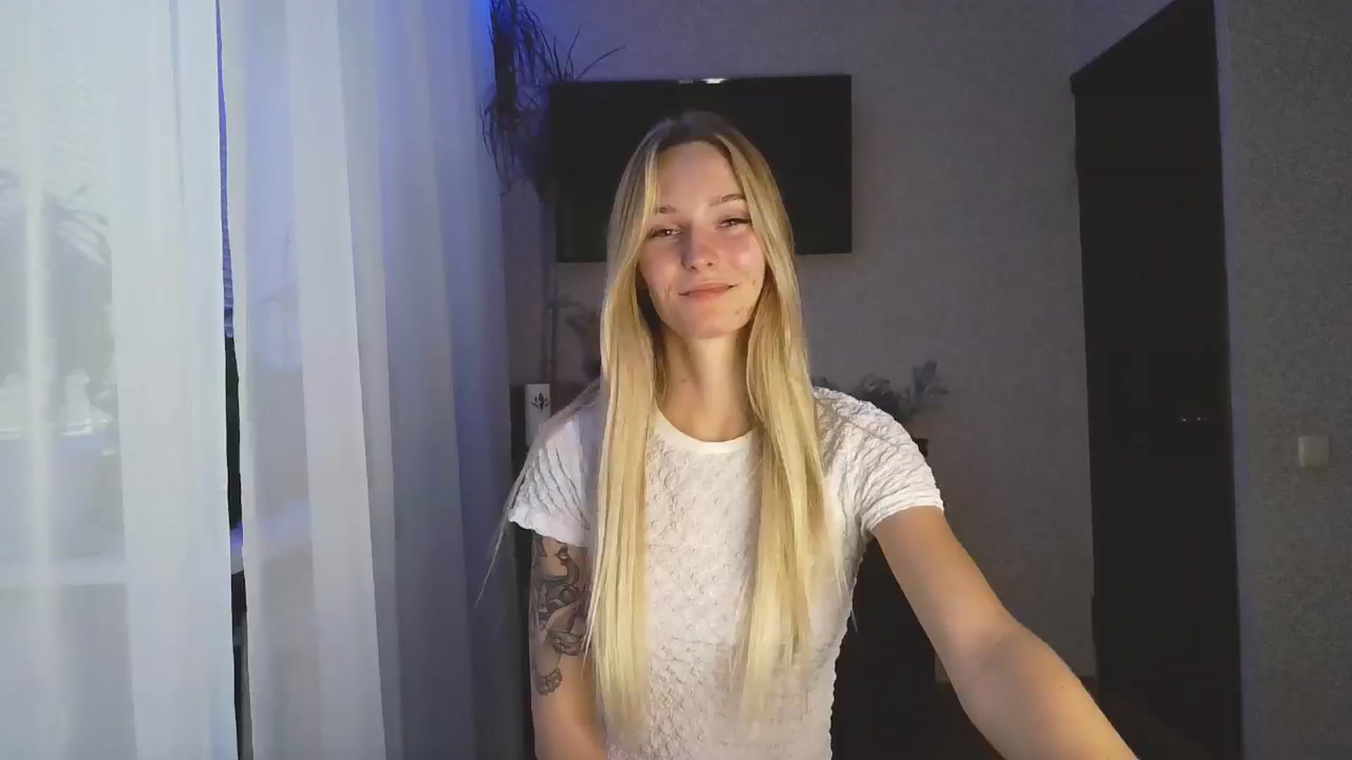 Gallery image thumbnail from Milaa's myfreecams stream on, 09/02/2024, 16:16 image 10 of 20
