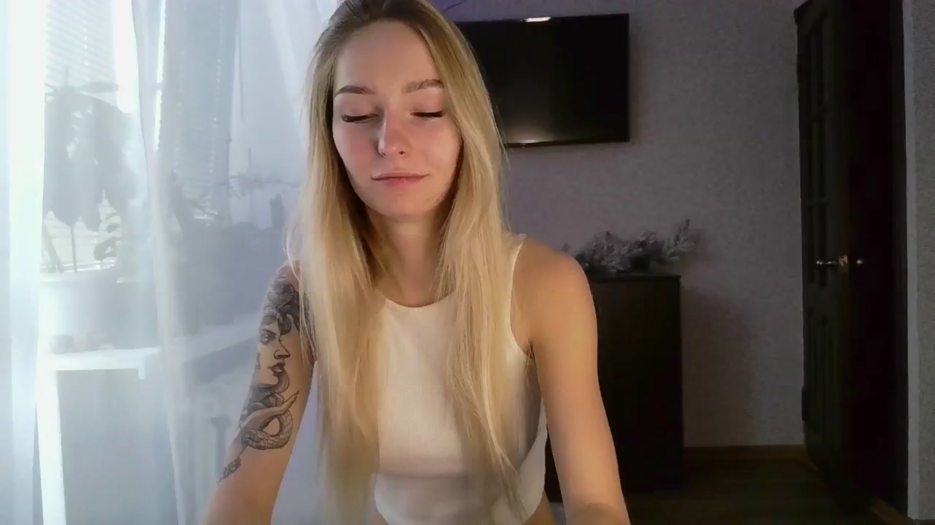 Gallery image thumbnail from Milaa's myfreecams stream on, 09/09/2024, 05:01 image 10 of 20