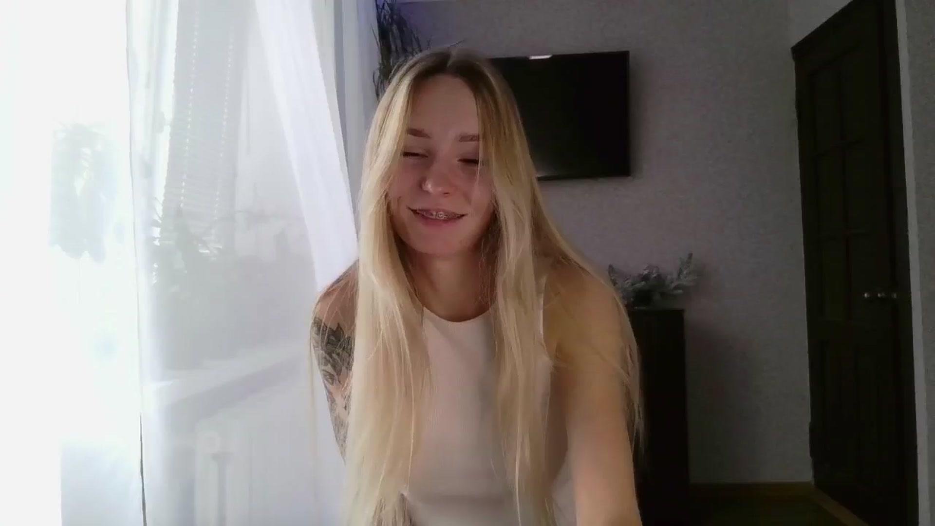 Gallery image thumbnail from Milaa's myfreecams stream on, 09/09/2024, 06:25 image 2 of 20