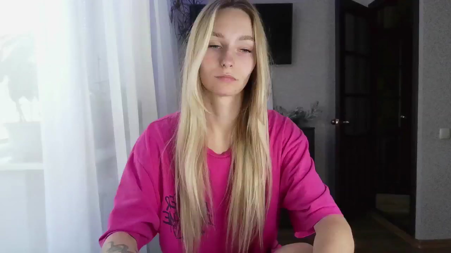 Gallery image thumbnail from Milaa's myfreecams stream on, 09/16/2024, 14:13 image 9 of 20