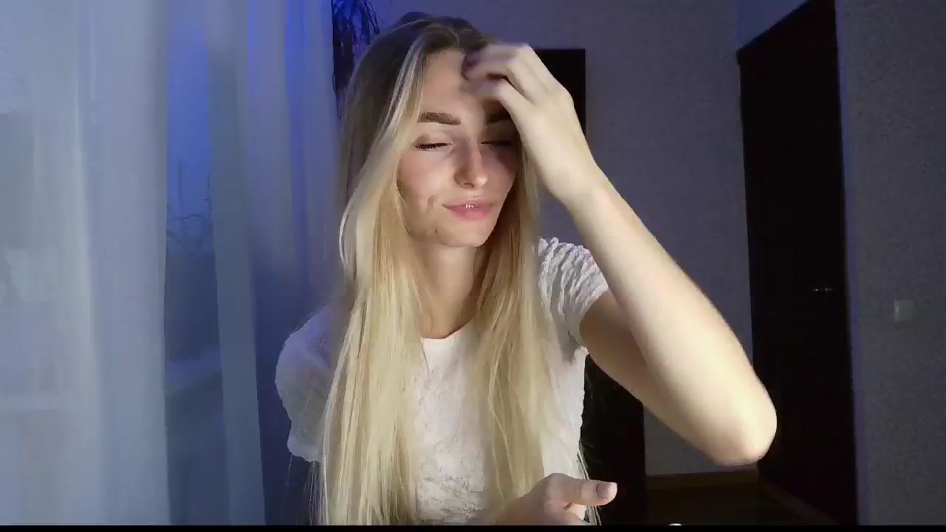 Gallery image thumbnail from Milaa's myfreecams stream on, 09/20/2024, 16:06 image 13 of 20