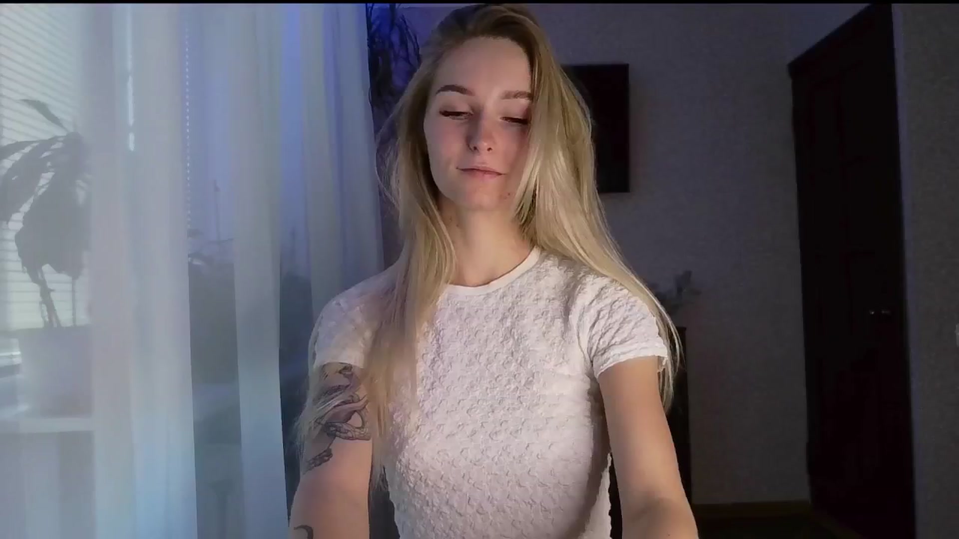 Gallery image thumbnail from Milaa's myfreecams stream on, 09/23/2024, 15:54 image 8 of 20
