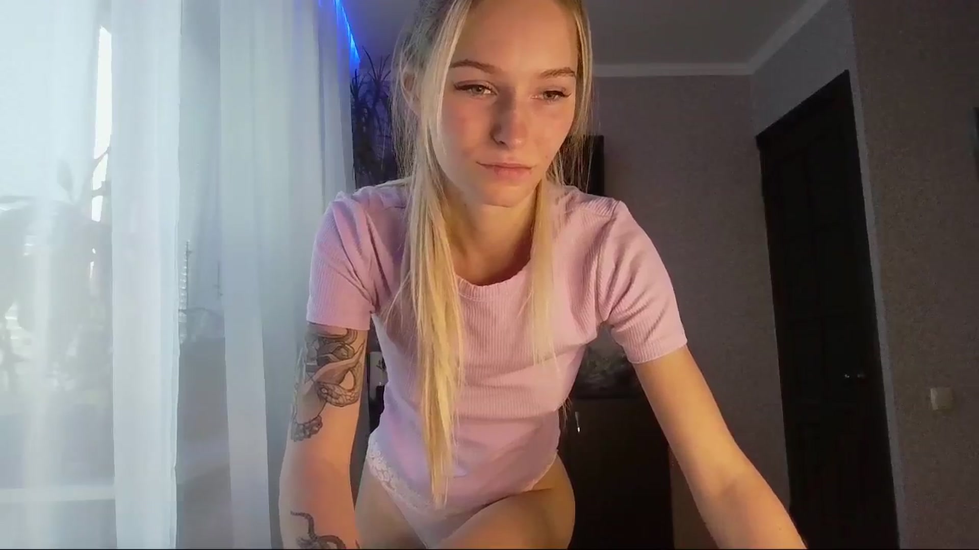 Gallery image thumbnail from Milaa's myfreecams stream on, 10/08/2024, 14:29 image 20 of 20