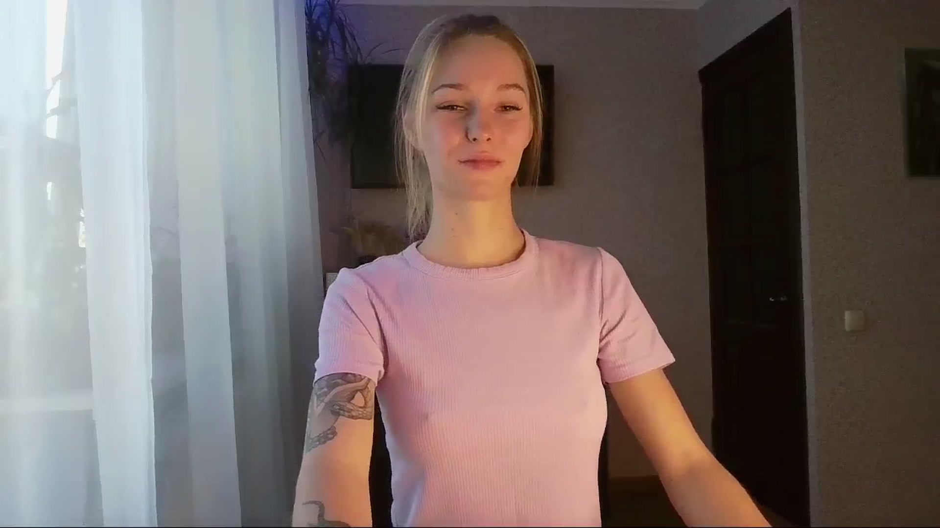 Gallery image thumbnail from Milaa's myfreecams stream on, 10/08/2024, 14:29 image 8 of 20