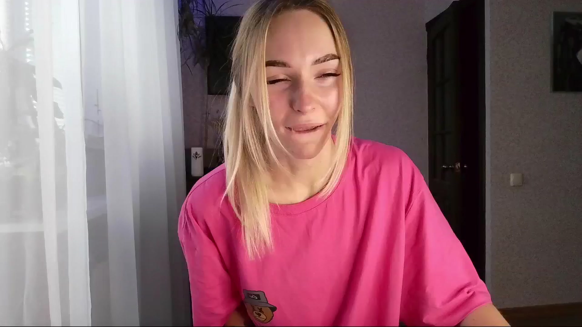Gallery image thumbnail from Milaa's myfreecams stream on, 10/16/2024, 05:41 image 6 of 20