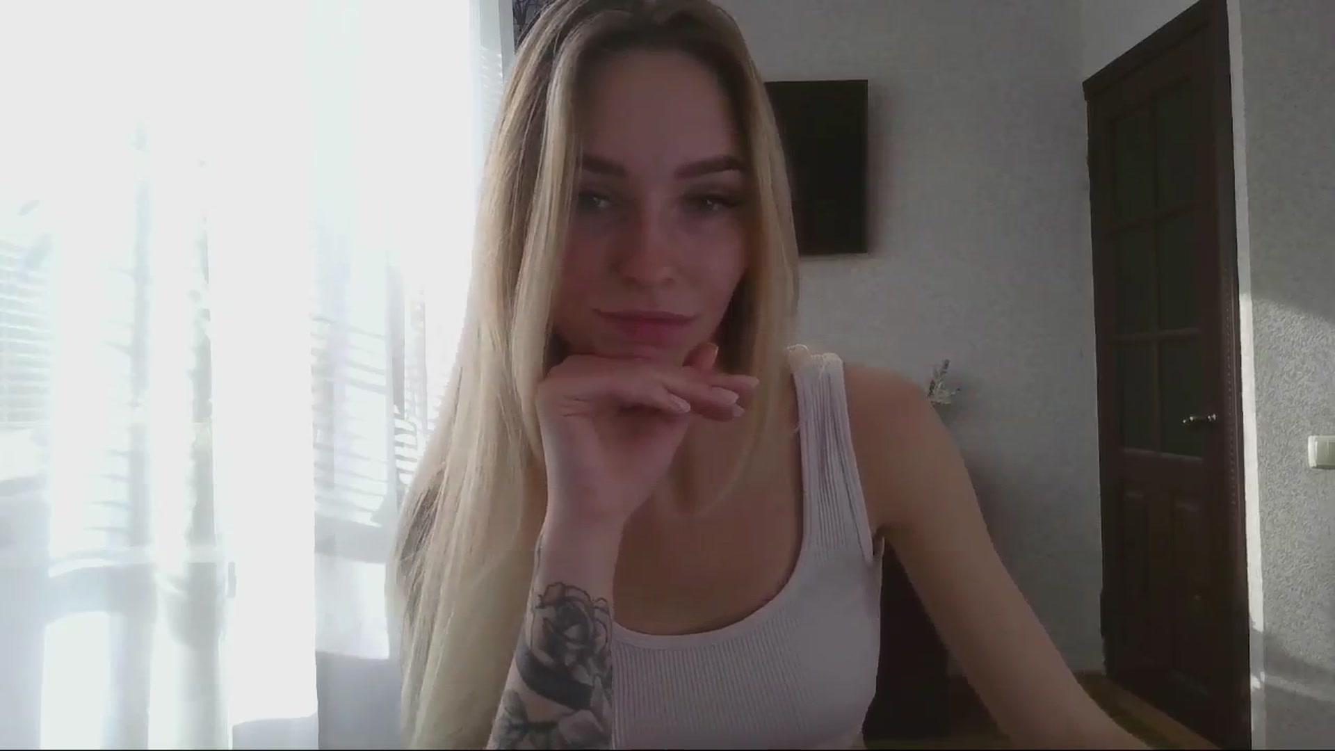 Gallery image thumbnail from Milaa's myfreecams stream on, 10/18/2024, 06:35 image 19 of 20