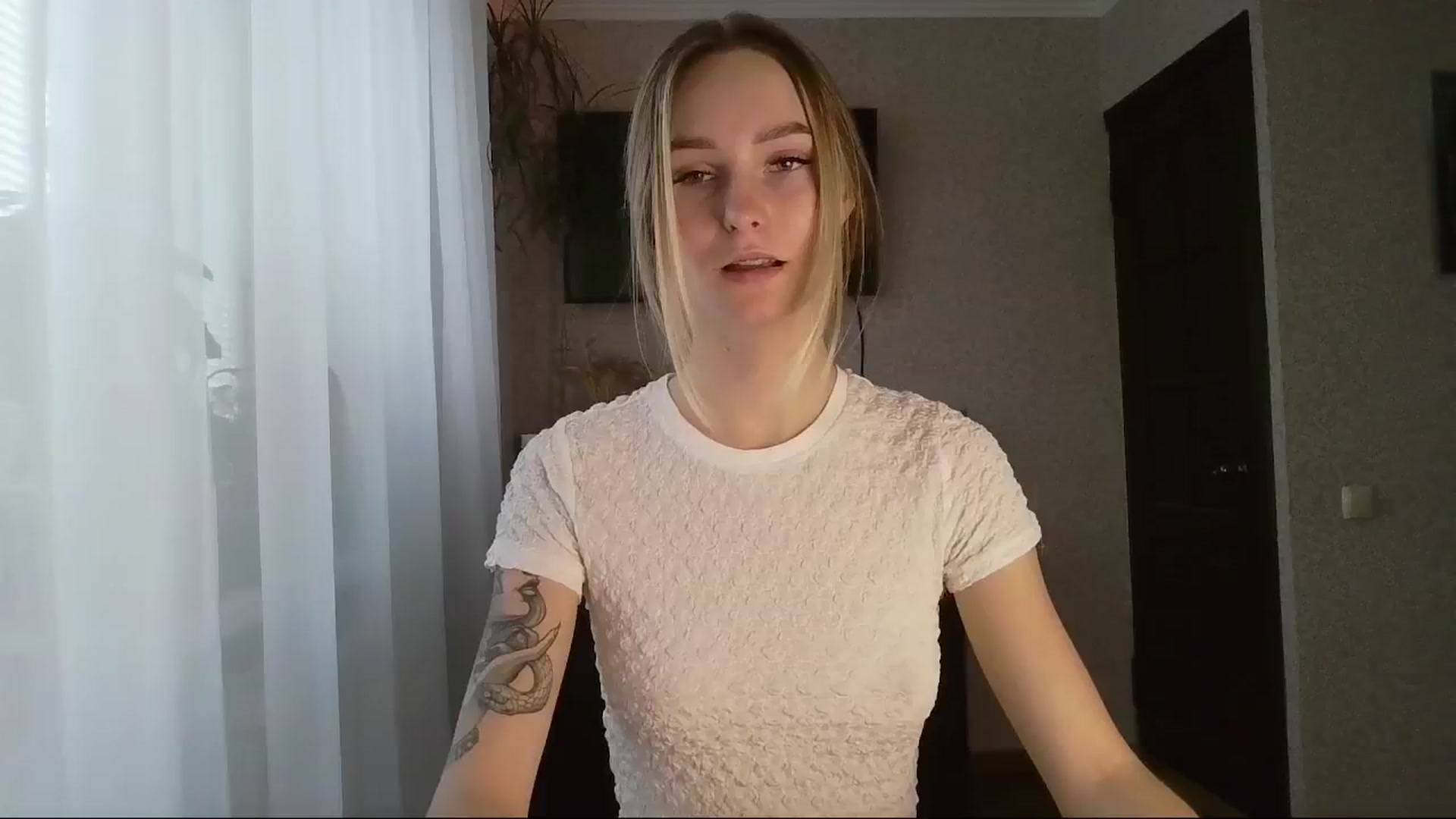 Gallery image thumbnail from Milaa's myfreecams stream on, 10/25/2024, 06:44 image 10 of 20