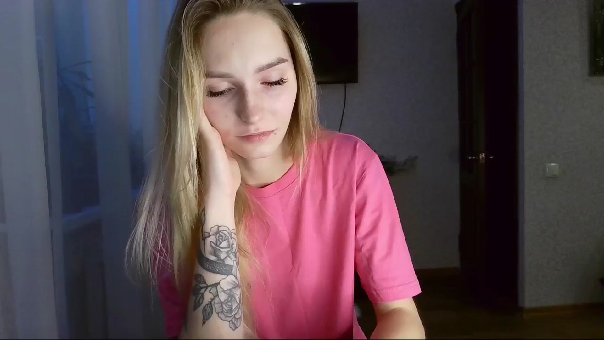 Gallery image thumbnail from Milaa's myfreecams stream on, 11/03/2024, 15:34 image 5 of 20