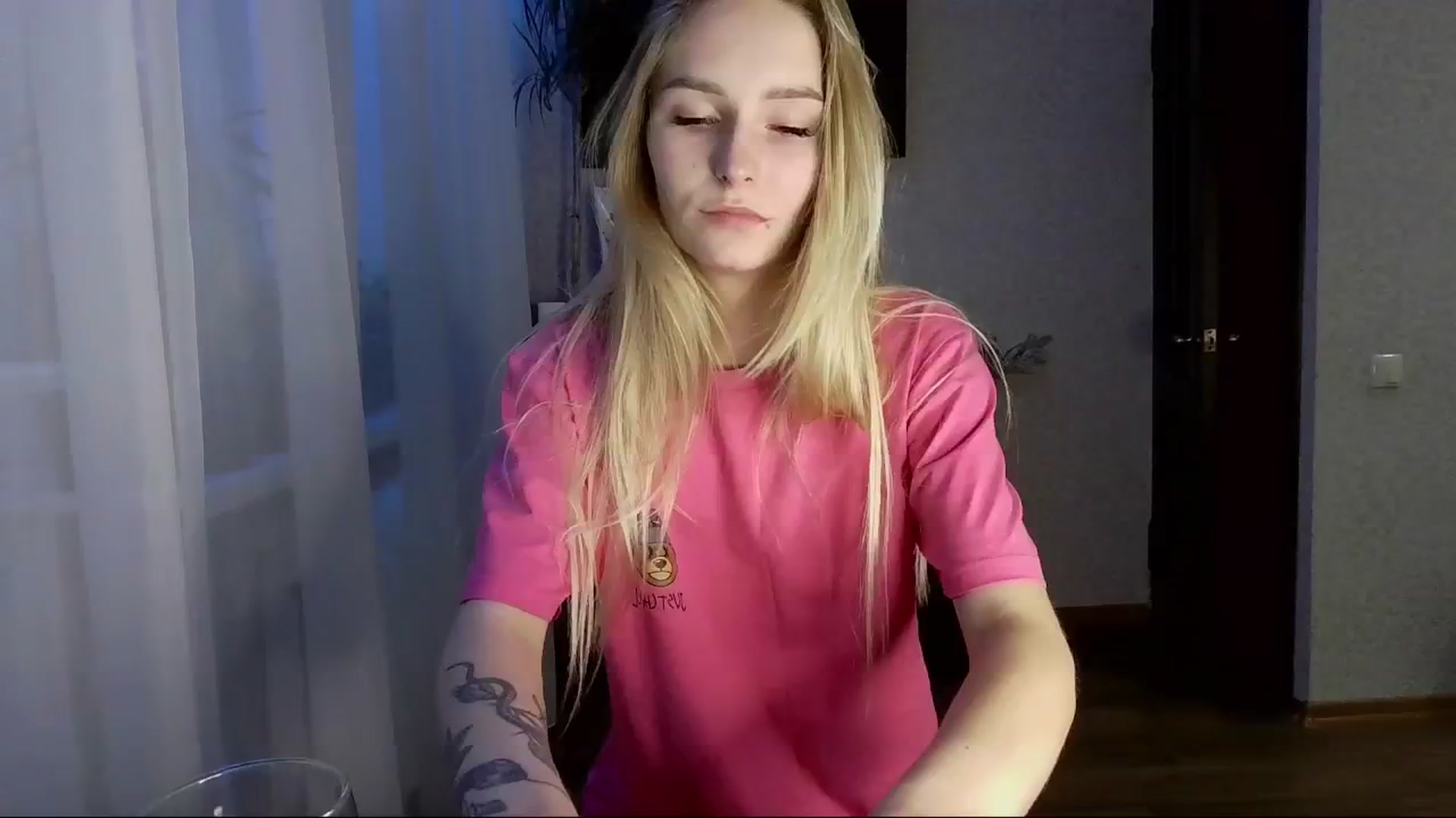 Gallery image thumbnail from Milaa's myfreecams stream on, 11/03/2024, 15:34 image 17 of 20