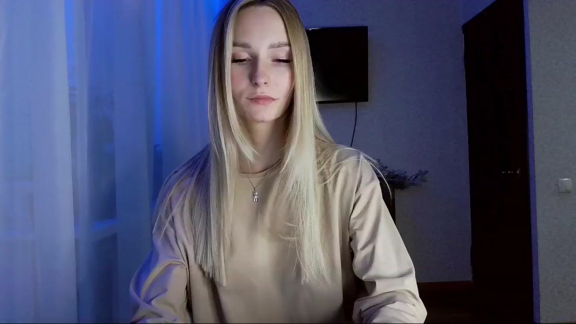 Gallery image thumbnail from Milaa's myfreecams stream on, 11/08/2024, 14:07 image 1 of 20