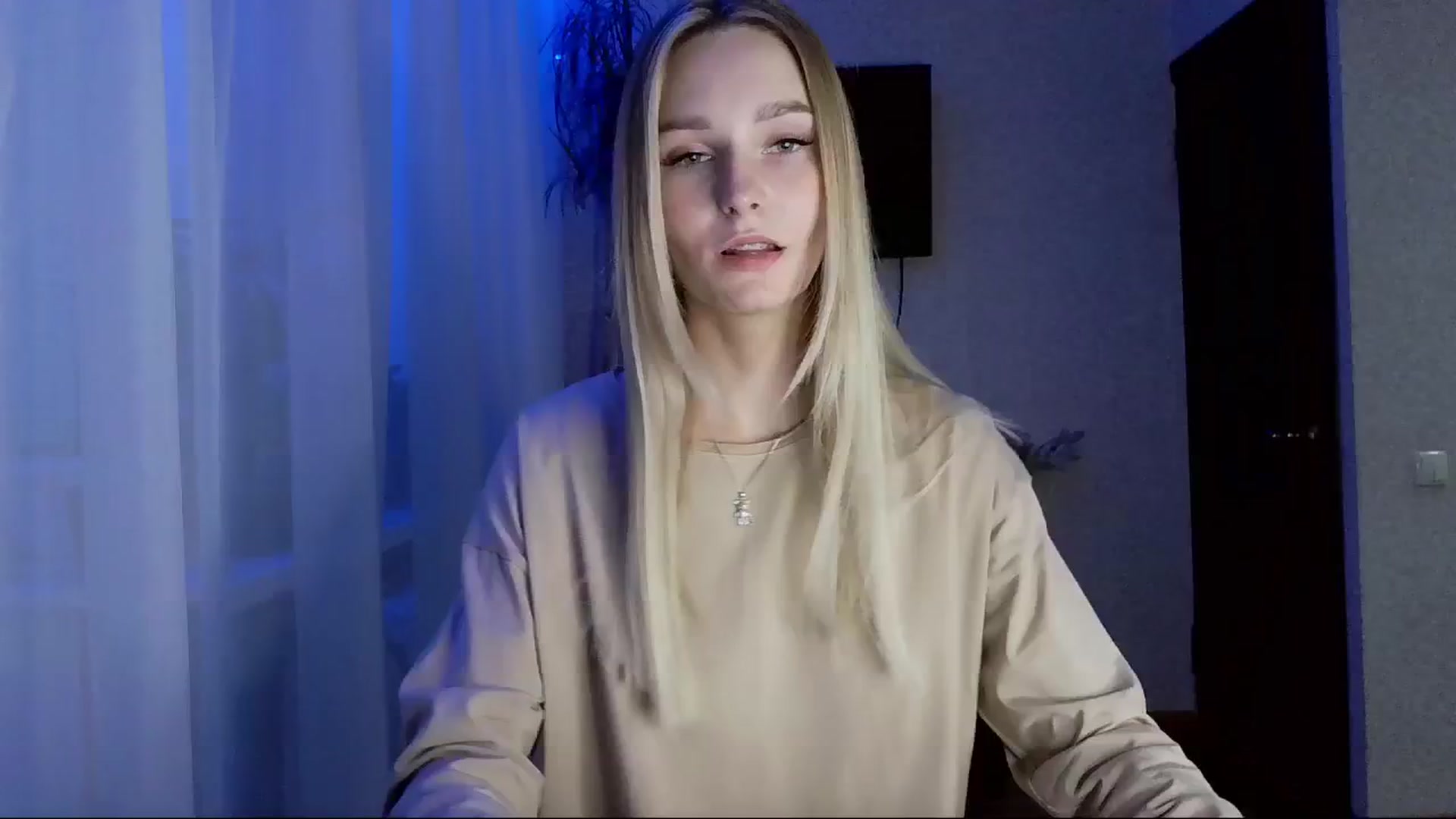 Gallery image thumbnail from Milaa's myfreecams stream on, 11/08/2024, 14:07 image 5 of 20