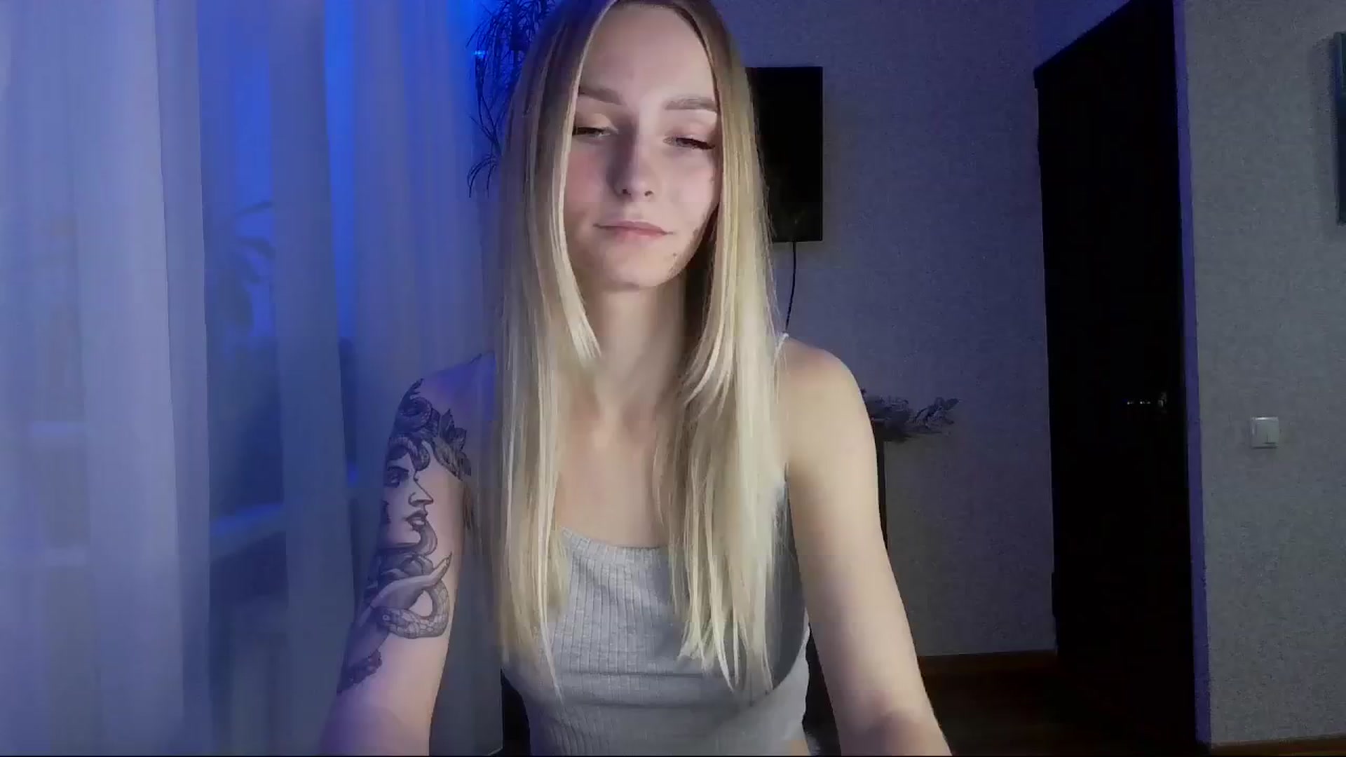 Gallery image thumbnail from Milaa's myfreecams stream on, 11/14/2024, 15:29 image 16 of 20