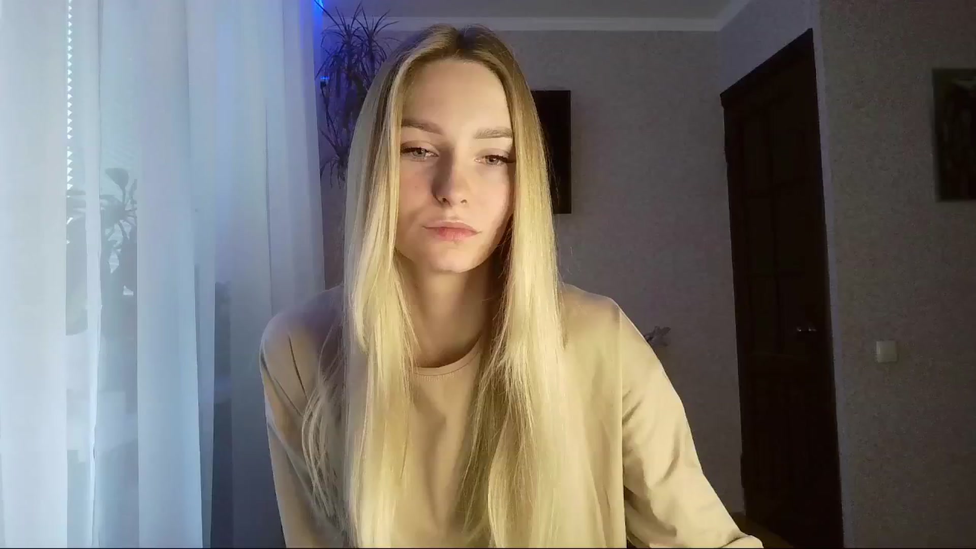Gallery image thumbnail from Milaa's myfreecams stream on, 11/18/2024, 07:28 image 3 of 20