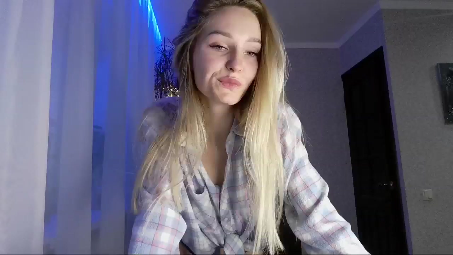 Gallery image thumbnail from Milaa's myfreecams stream on, 12/04/2024, 14:46 image 1 of 20