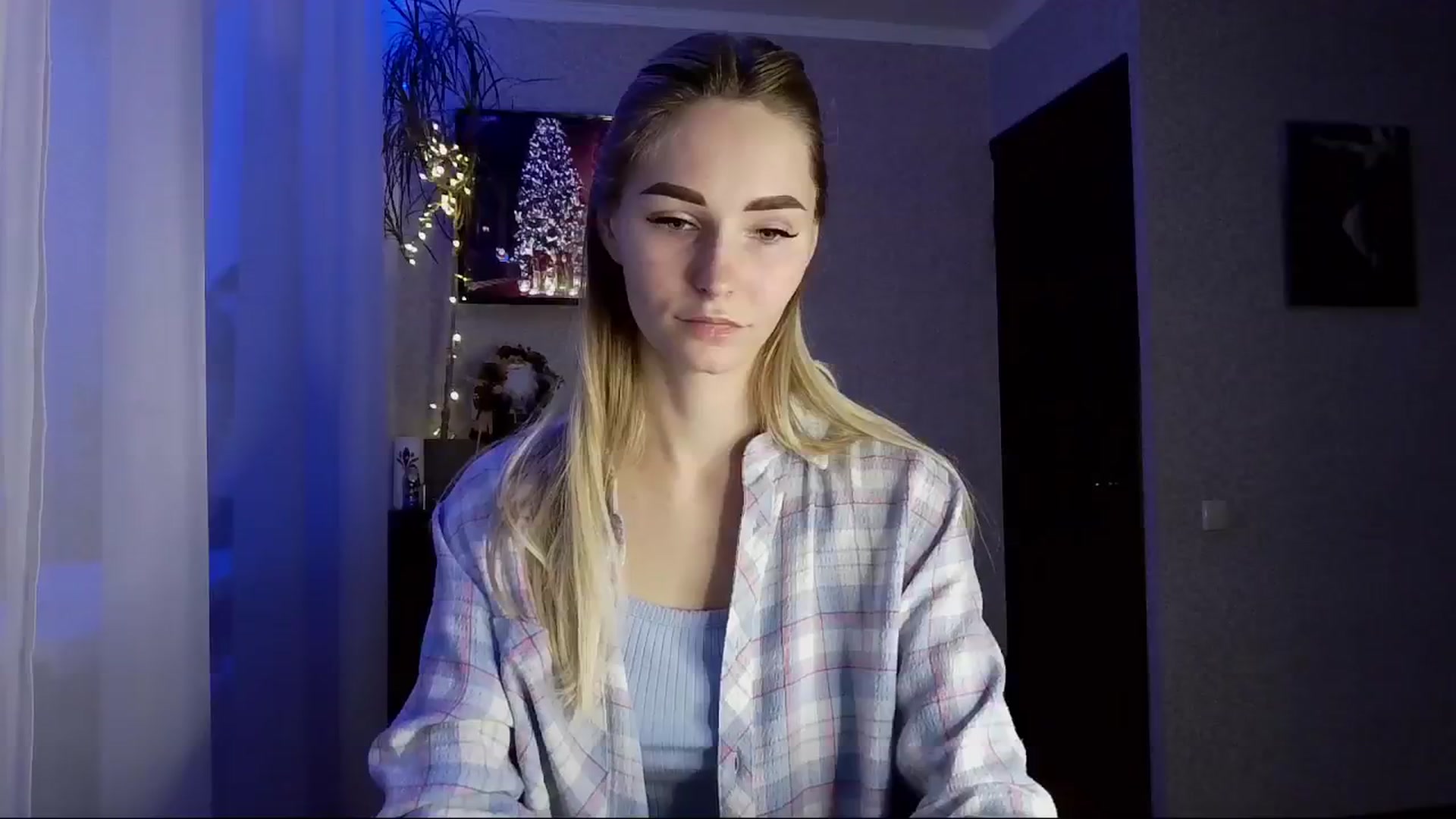 Gallery image thumbnail from Milaa's myfreecams stream on, 12/08/2024, 15:16 image 18 of 20
