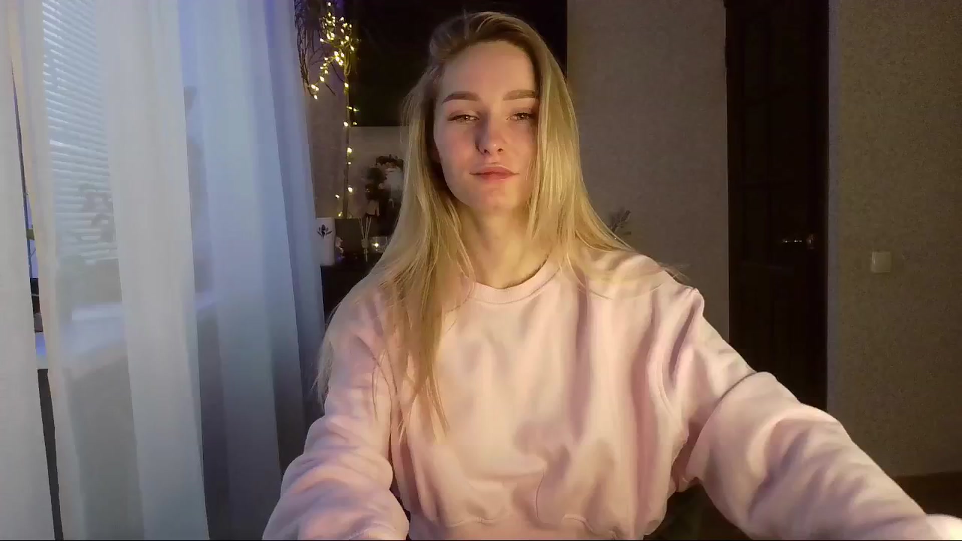 Gallery image thumbnail from Milaa's myfreecams stream on, 12/26/2024, 07:01 image 8 of 20
