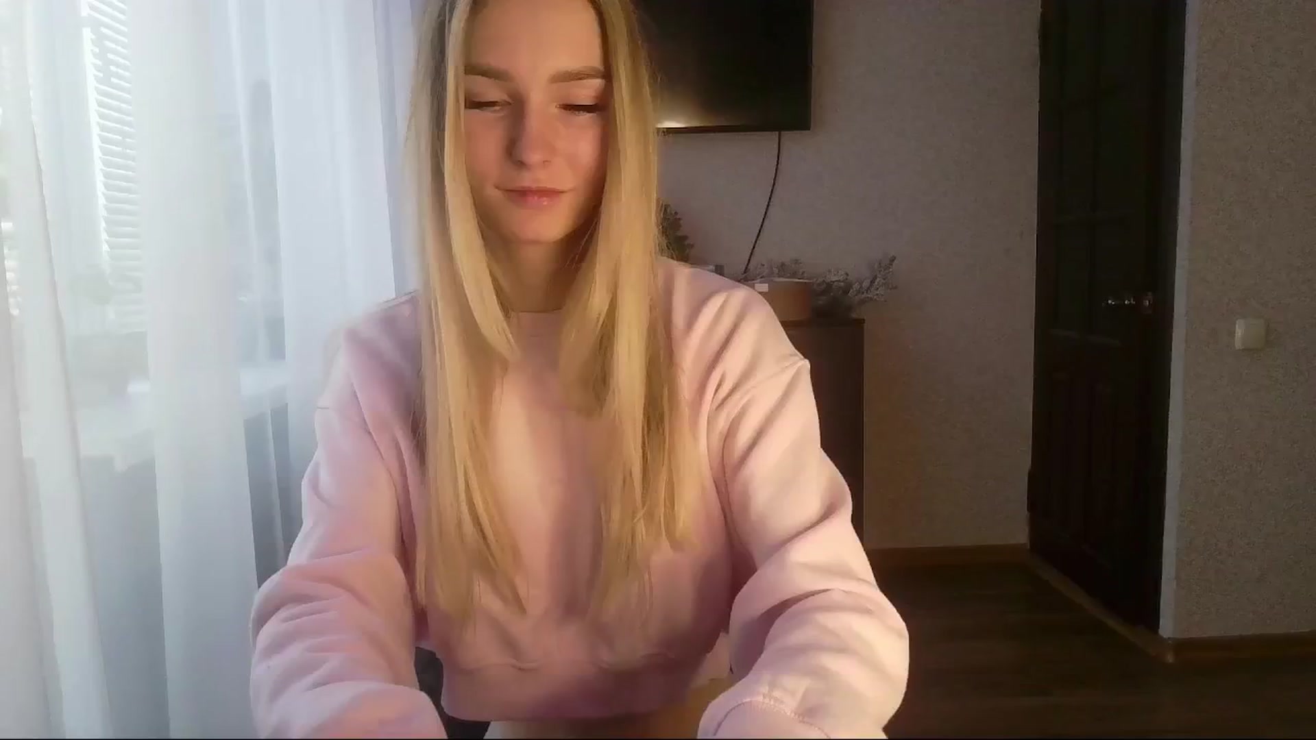 Gallery image thumbnail from Milaa's myfreecams stream on, 01/03/2025, 07:50 image 3 of 20