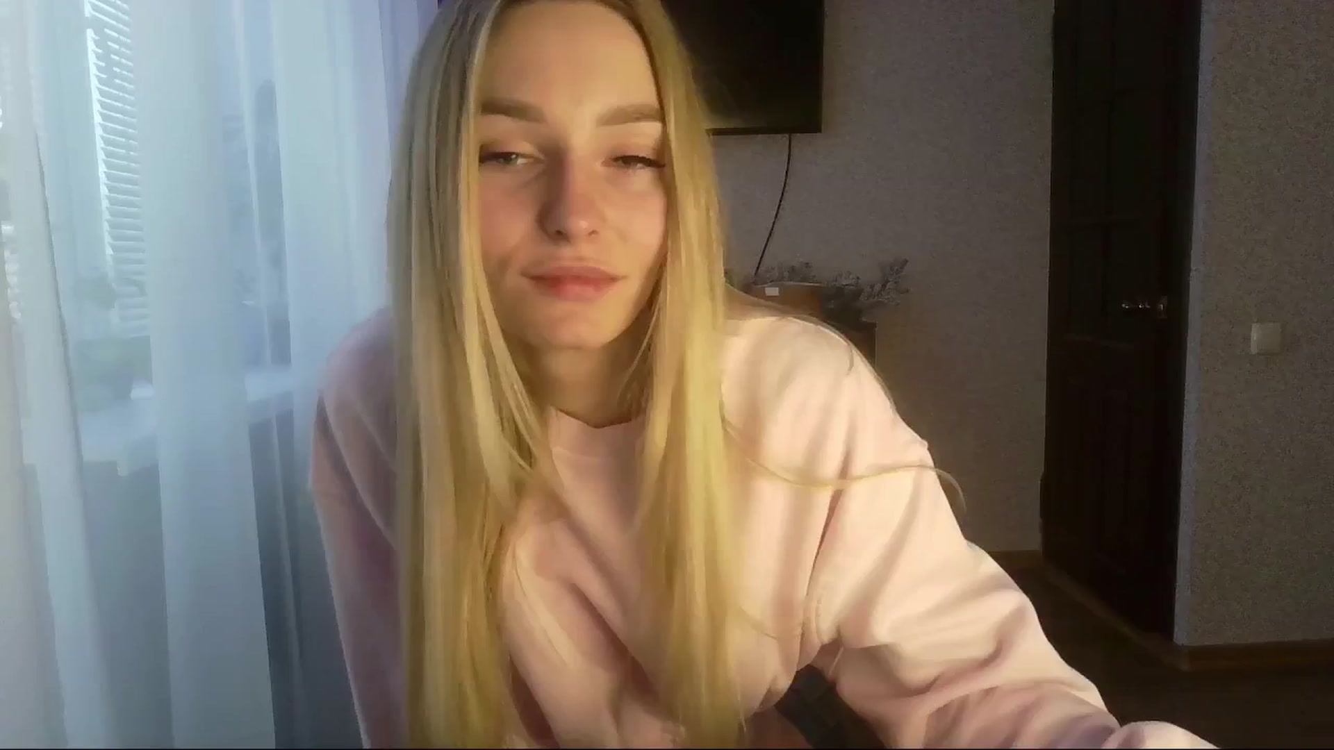 Gallery image thumbnail from Milaa's myfreecams stream on, 01/03/2025, 07:50 image 13 of 20