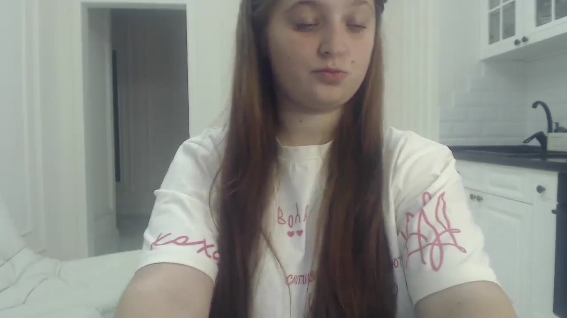 Gallery image thumbnail from Milaaa18's myfreecams stream on, 12/20/2025, 19:59 image 5 of 20
