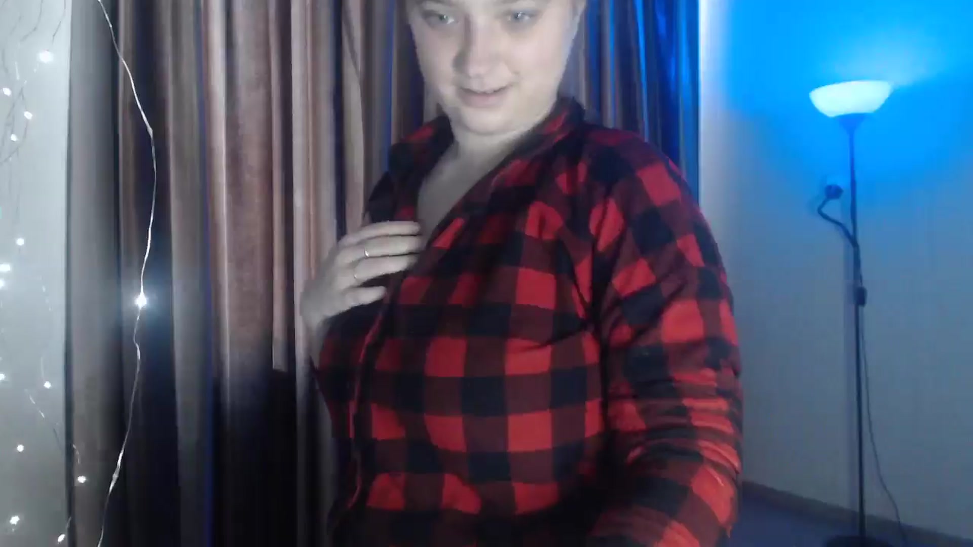 Gallery image thumbnail from Milaaa18's myfreecams stream on, 01/01/2026, 12:28 image 3 of 20