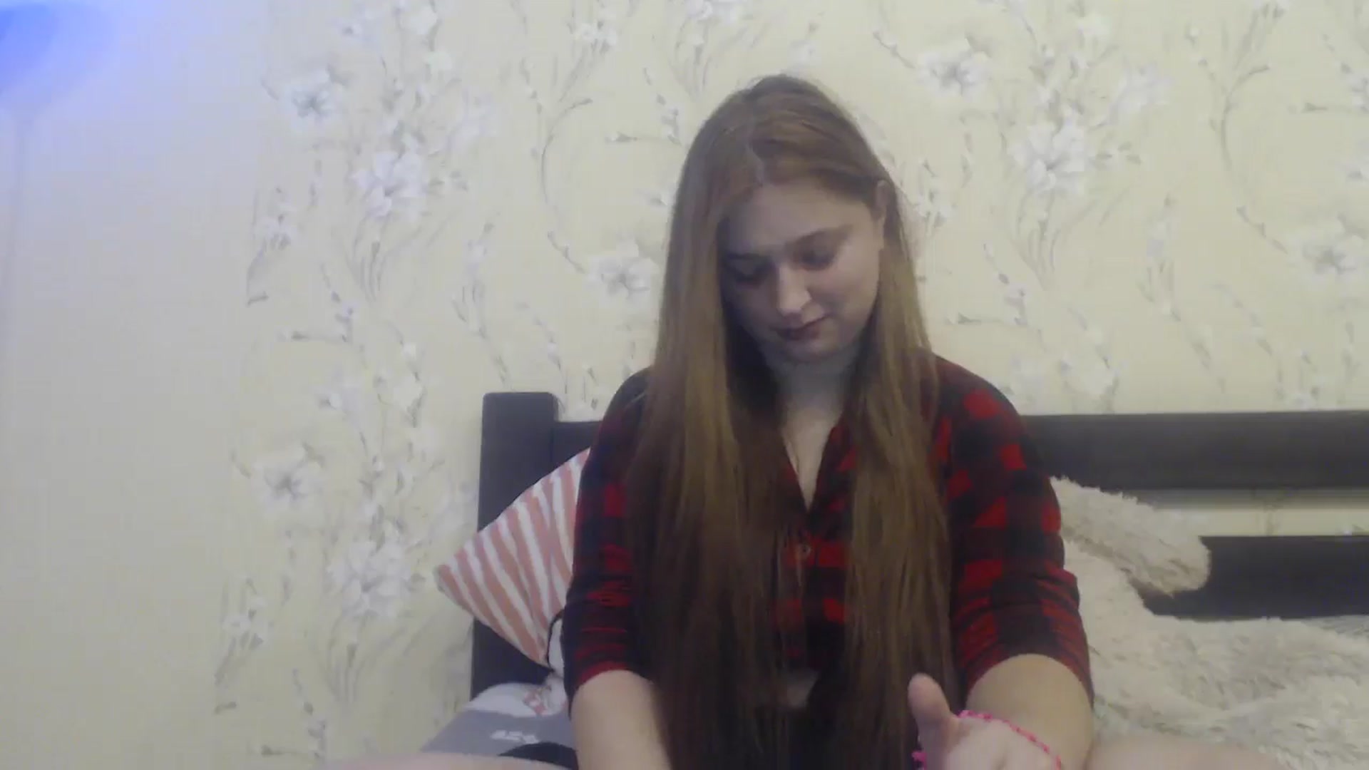 Gallery image thumbnail from Milaaa18's myfreecams stream on, 01/01/2026, 17:02 image 16 of 20