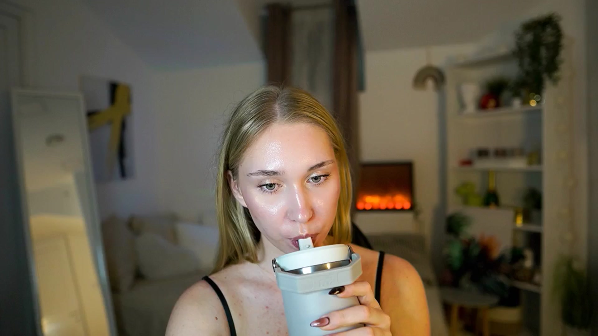Gallery image thumbnail from Milabunny1's myfreecams stream on, 02/10/2026, 12:36 image 3 of 20