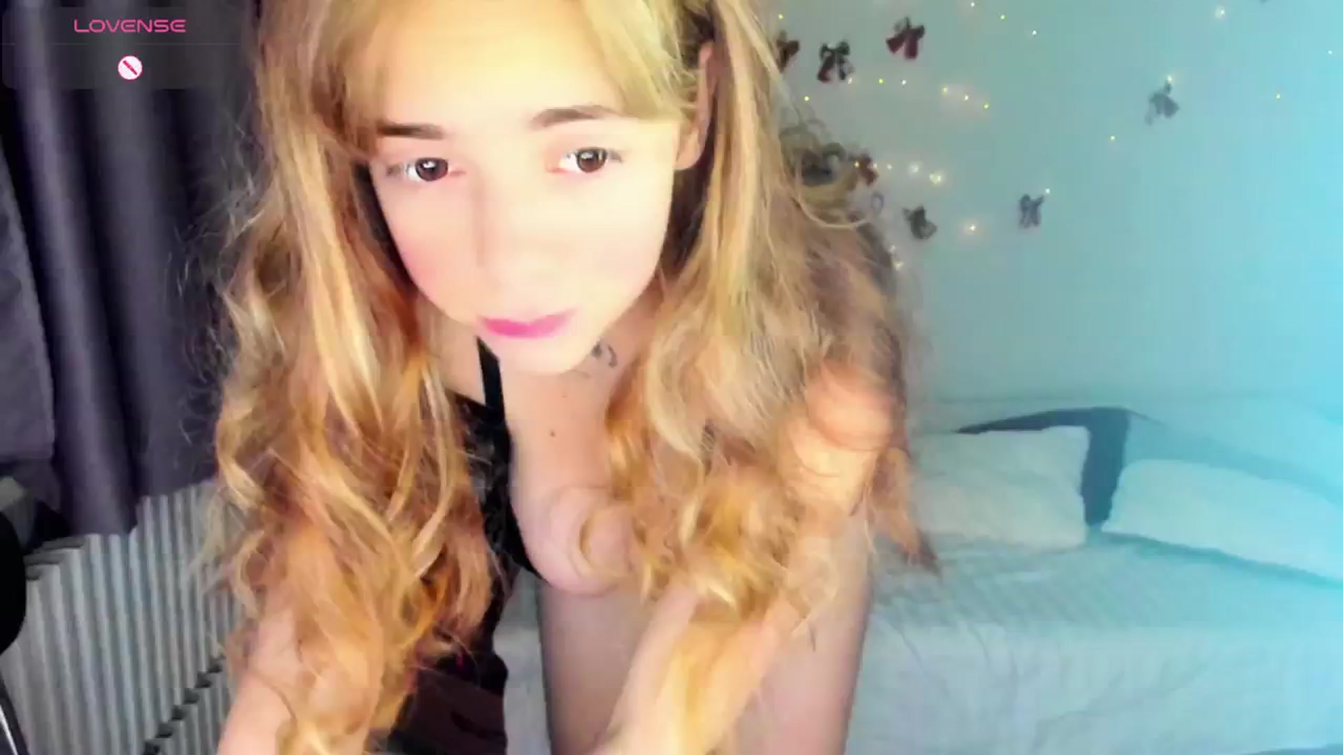 Gallery image thumbnail from Milacet89's myfreecams stream on, 01/01/2025, 14:53 image 10 of 20