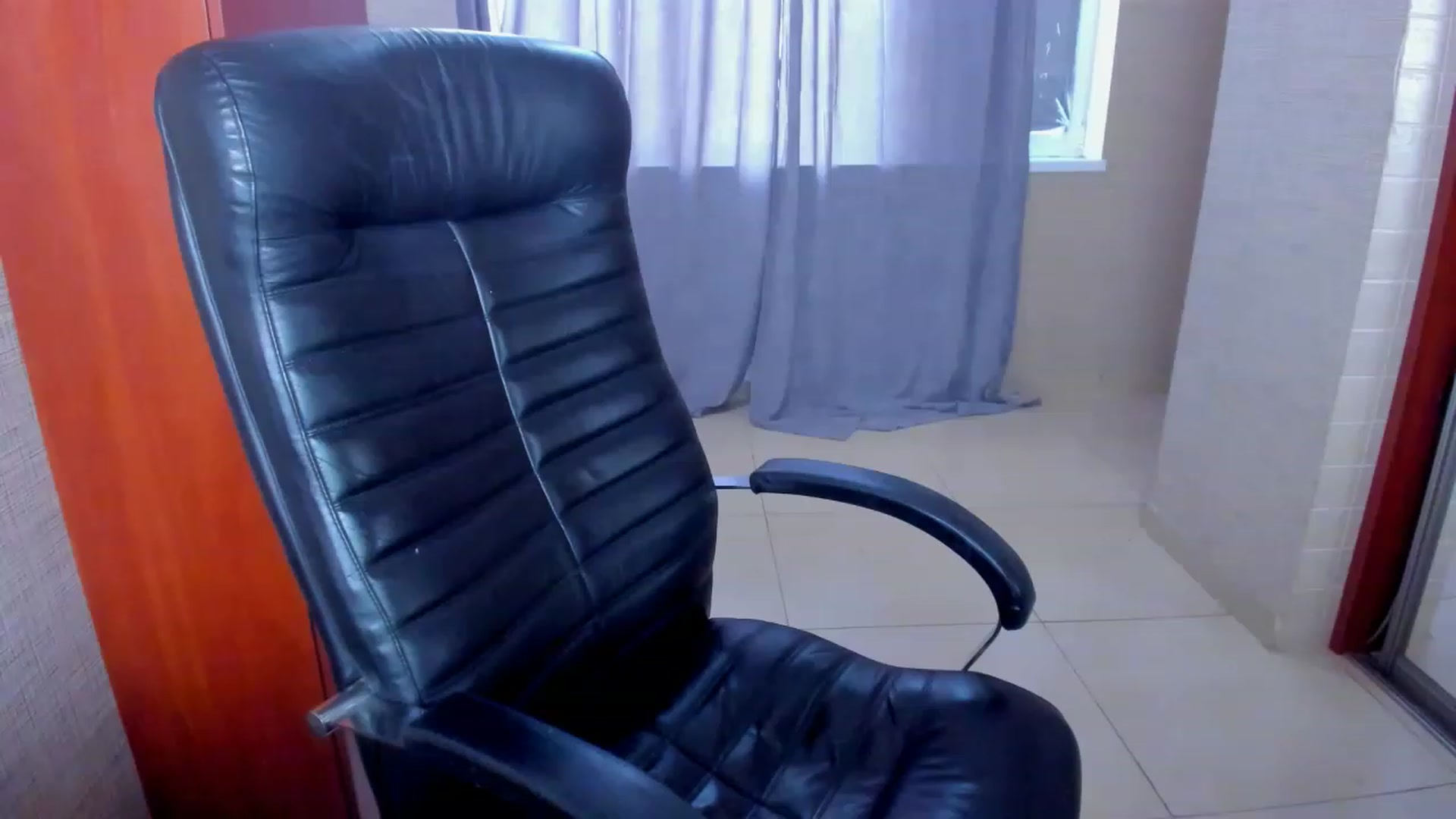 Gallery image thumbnail from Milalils's myfreecams stream on, 11/16/2022, 08:33 image 6 of 20