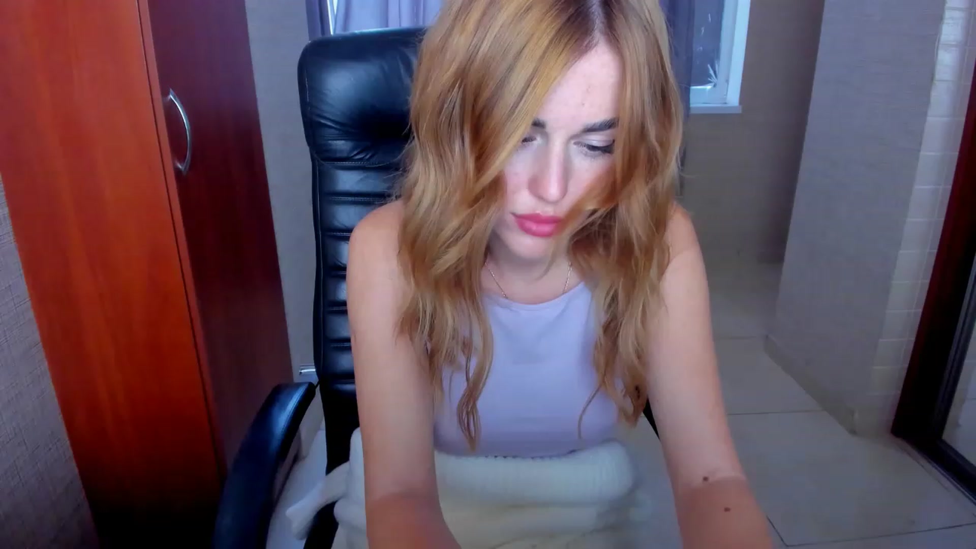 Gallery image thumbnail from Milalils's myfreecams stream on, 11/16/2022, 08:33 image 9 of 20