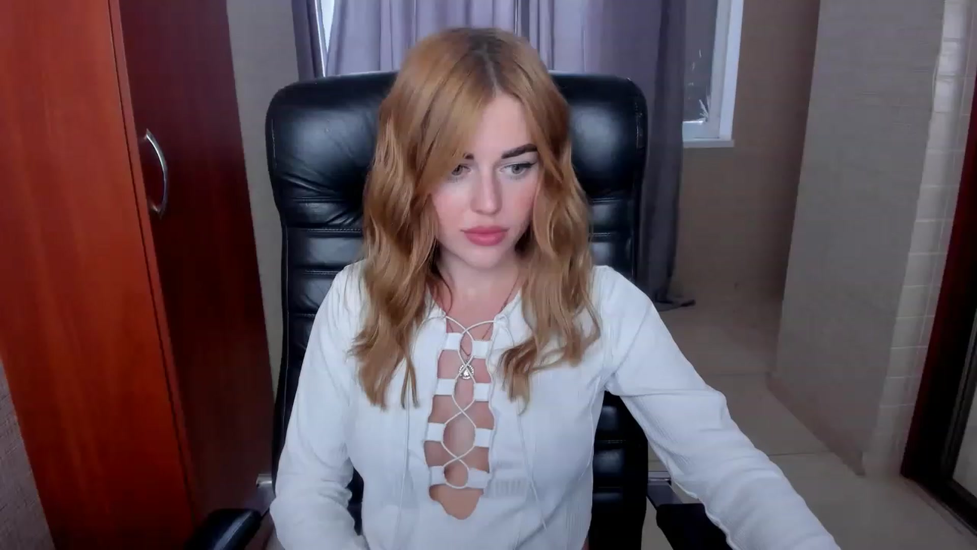 Gallery image thumbnail from Milalils's myfreecams stream on, 11/18/2022, 08:22 image 12 of 20